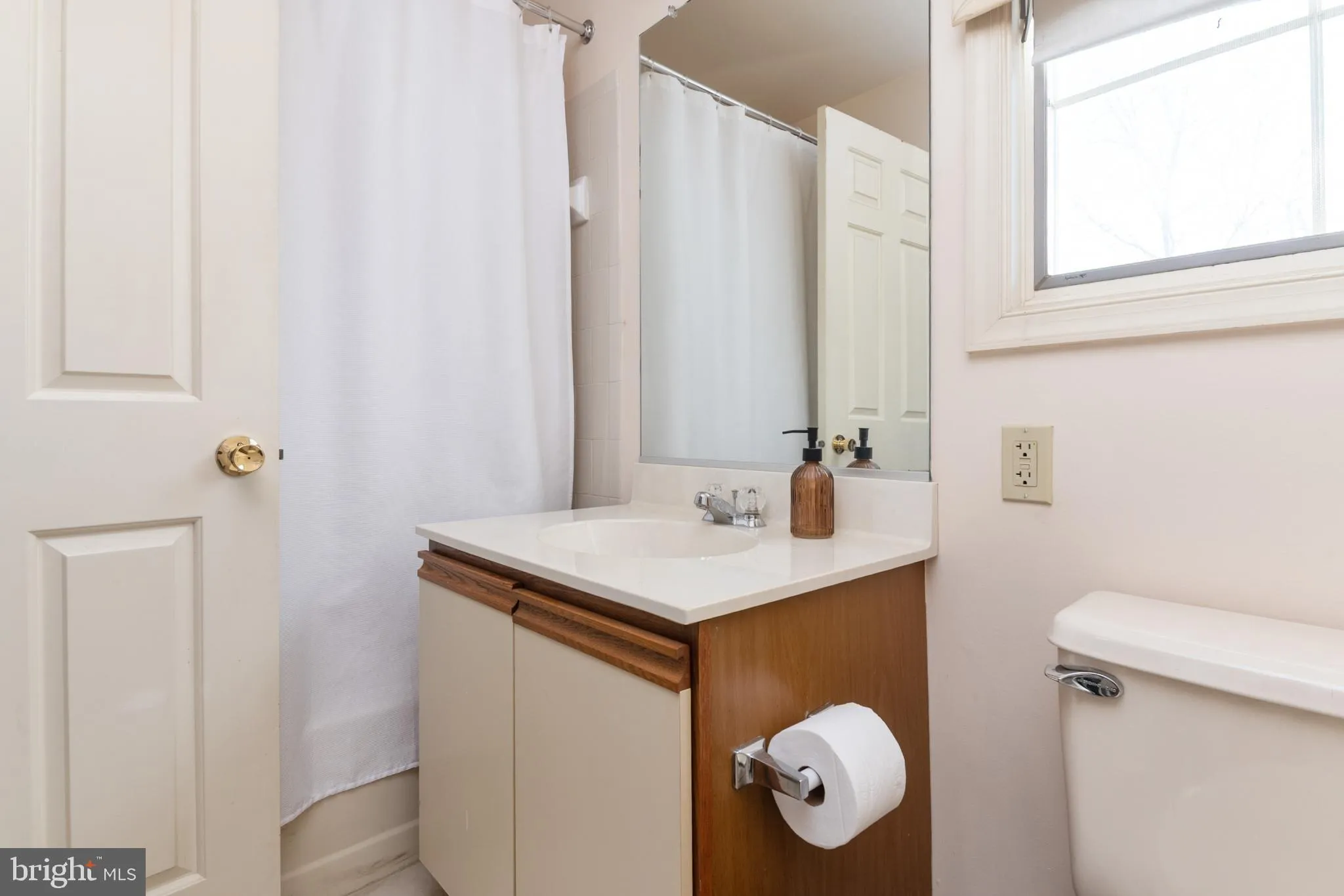 Upper Marlboro, Maryland 20772, United States, 3 Bedrooms Bedrooms, ,4 BathroomsBathrooms,Residential,Pending,205308