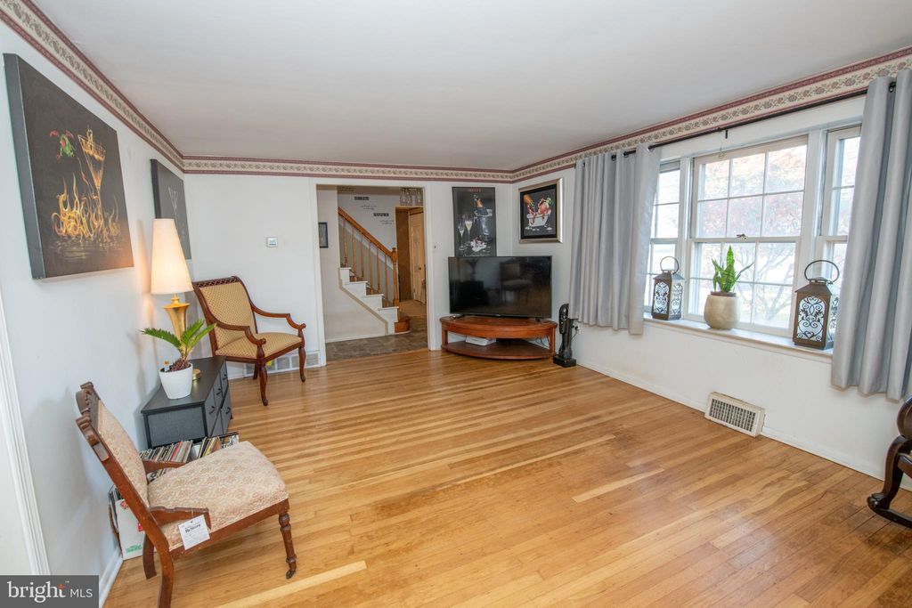 Photo of 287 Essex Road, WARMINSTER, PA 18974 (MLS # PABU2108782)