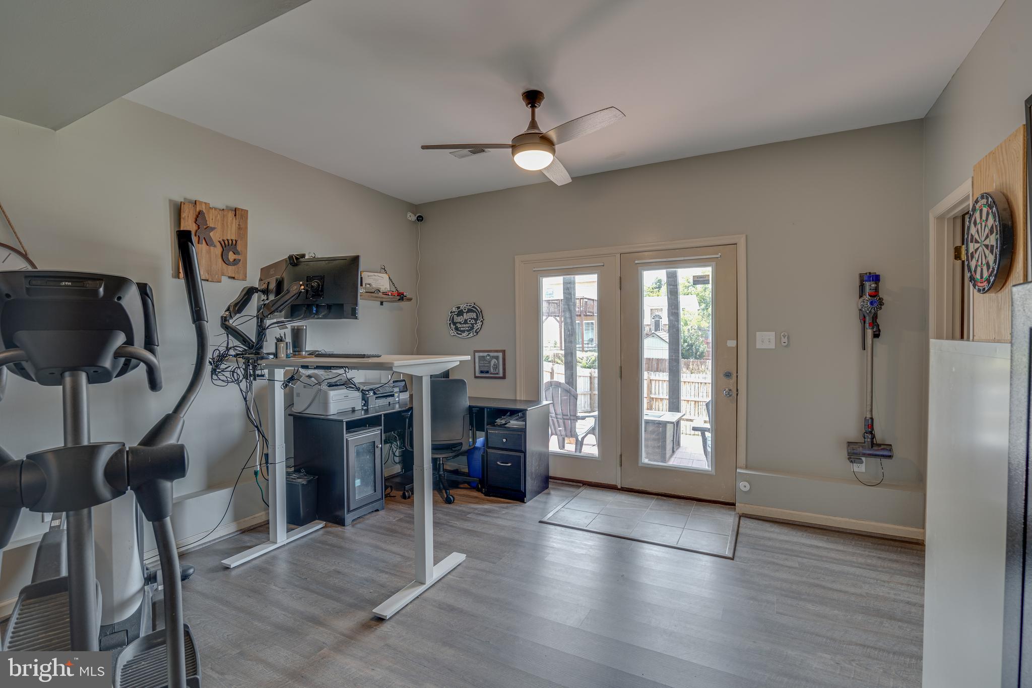 INWOOD VILLAGE - Residential