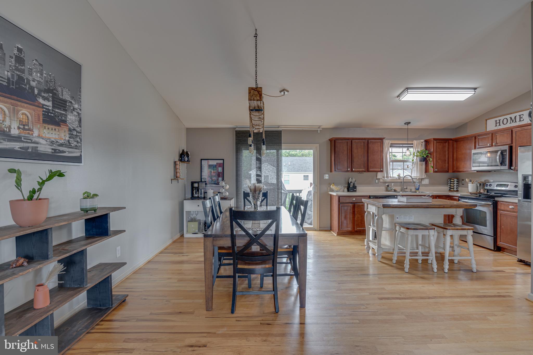 INWOOD VILLAGE - Residential