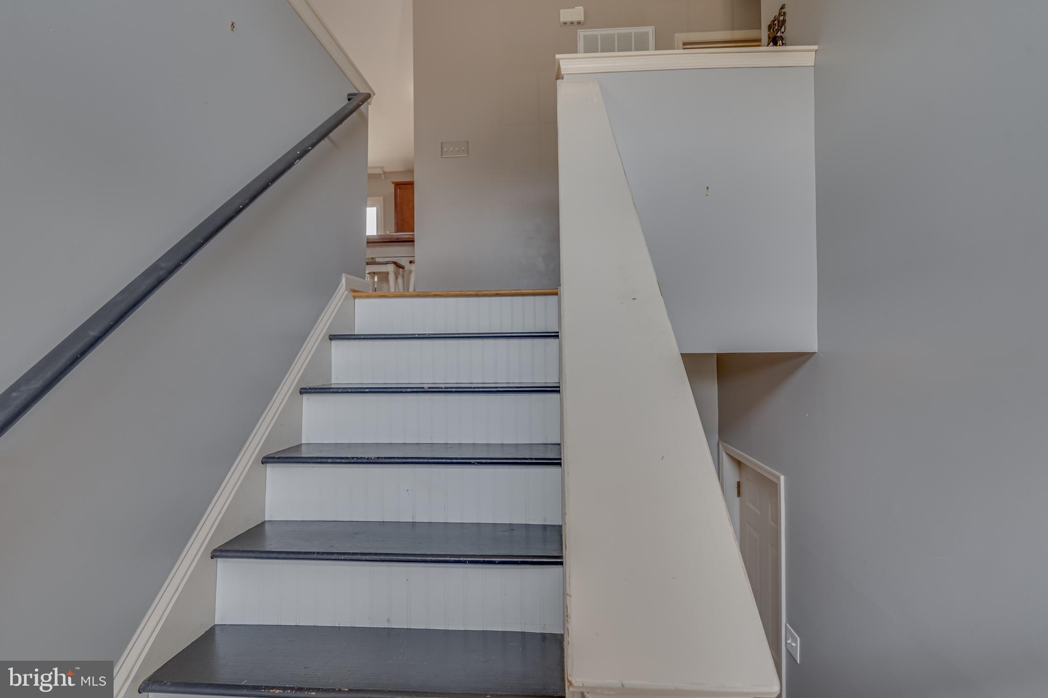 INWOOD VILLAGE - Residential