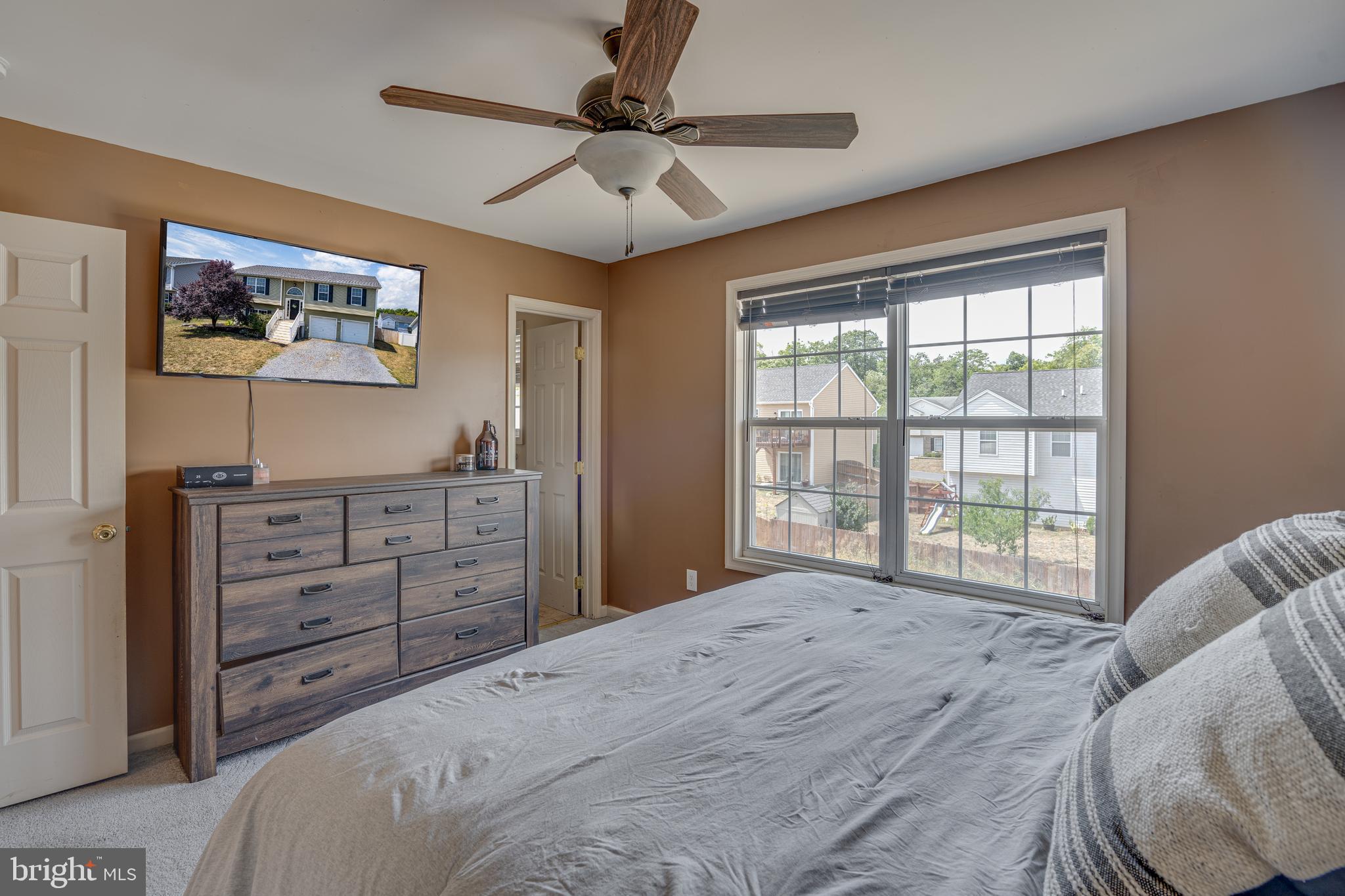 INWOOD VILLAGE - Residential