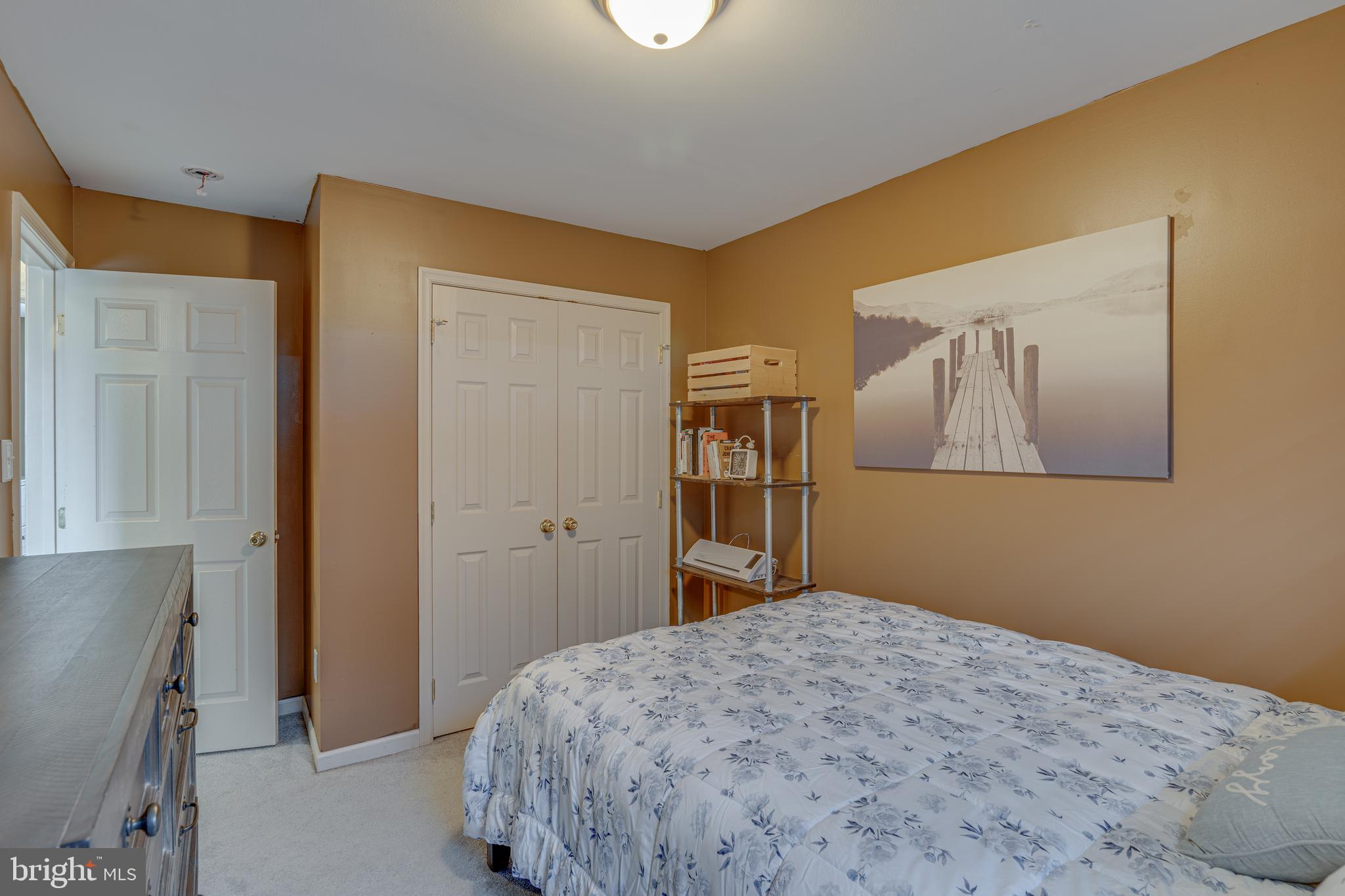 INWOOD VILLAGE - Residential