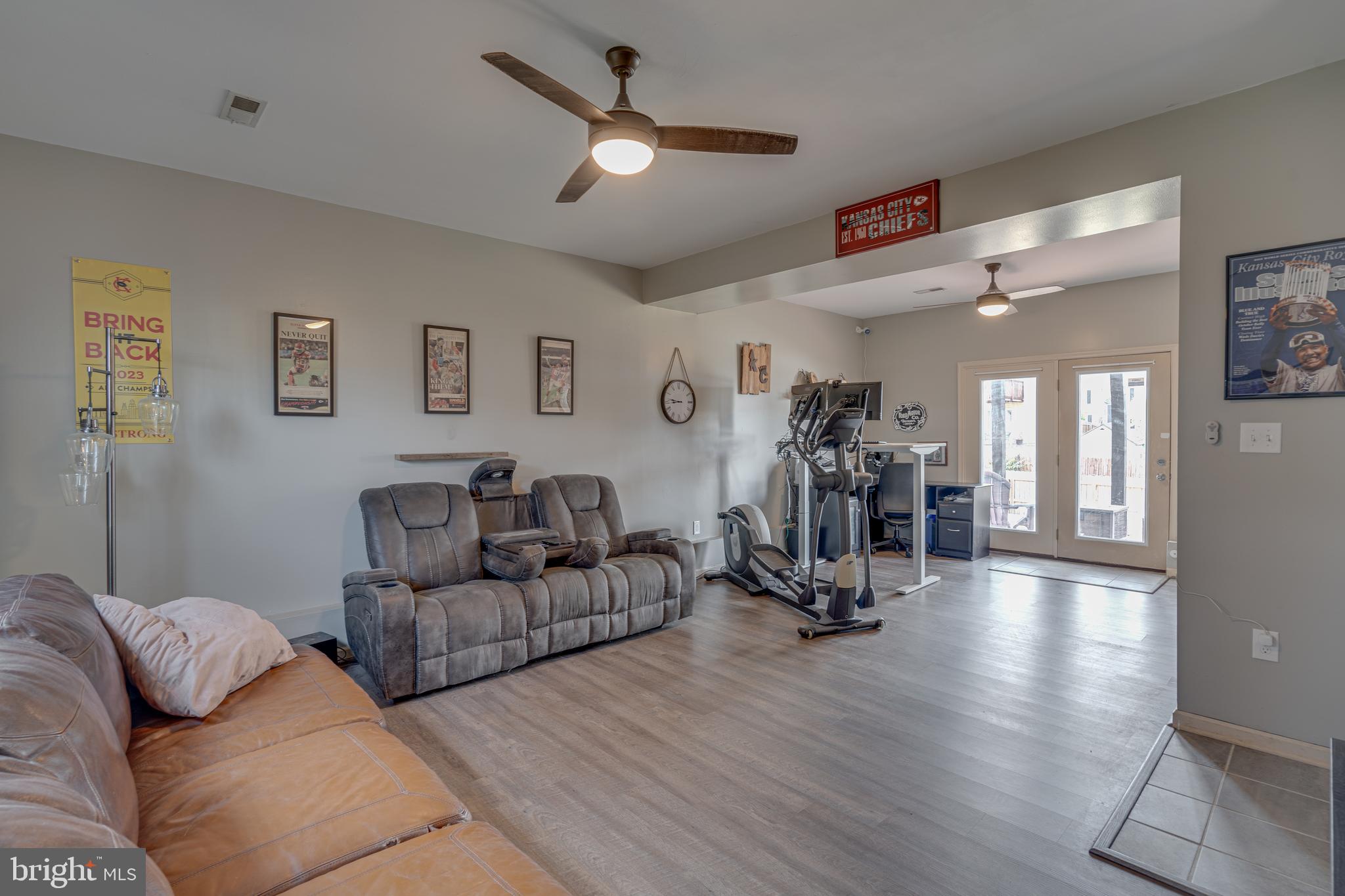 INWOOD VILLAGE - Residential