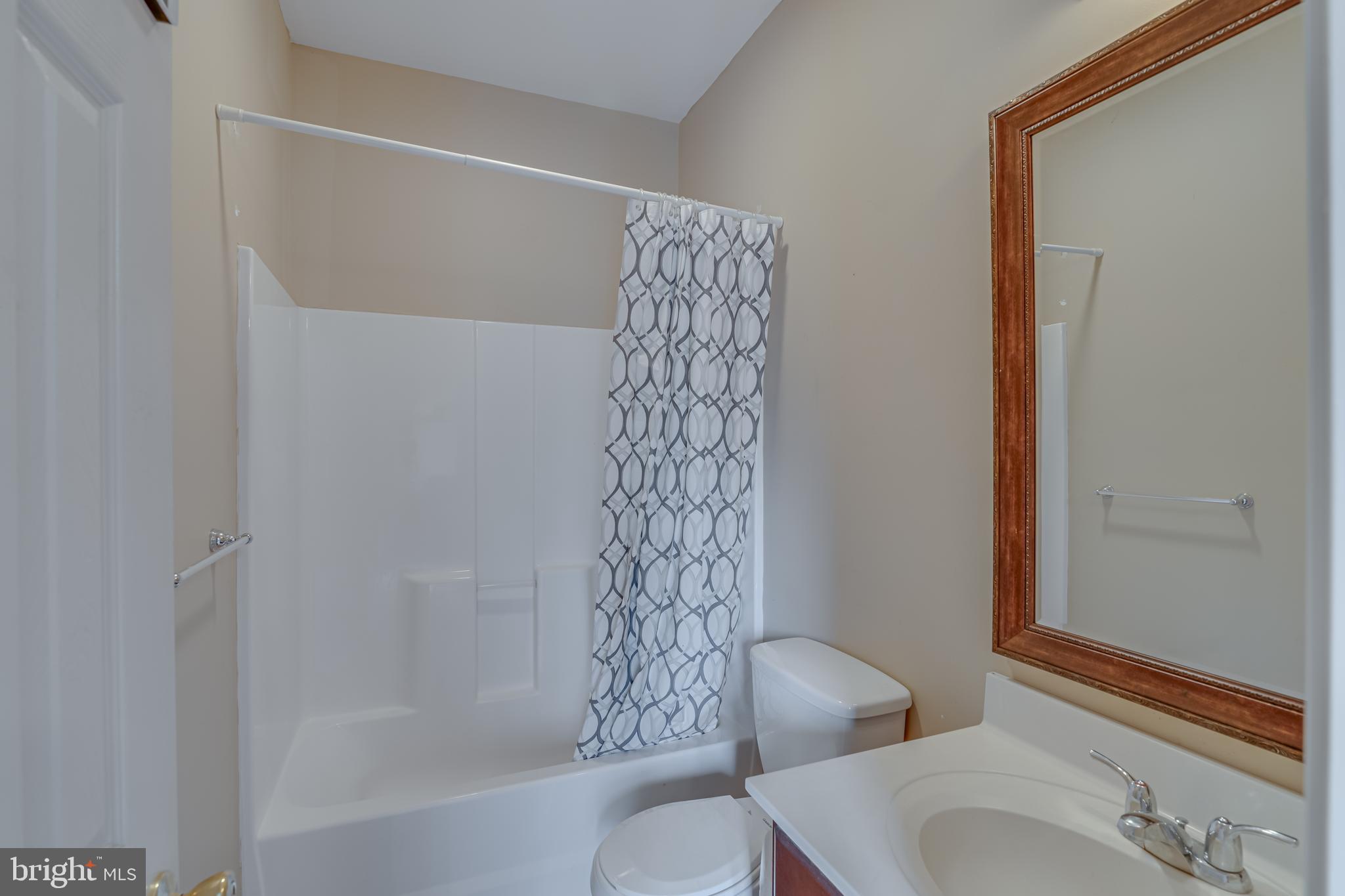 INWOOD VILLAGE - Residential