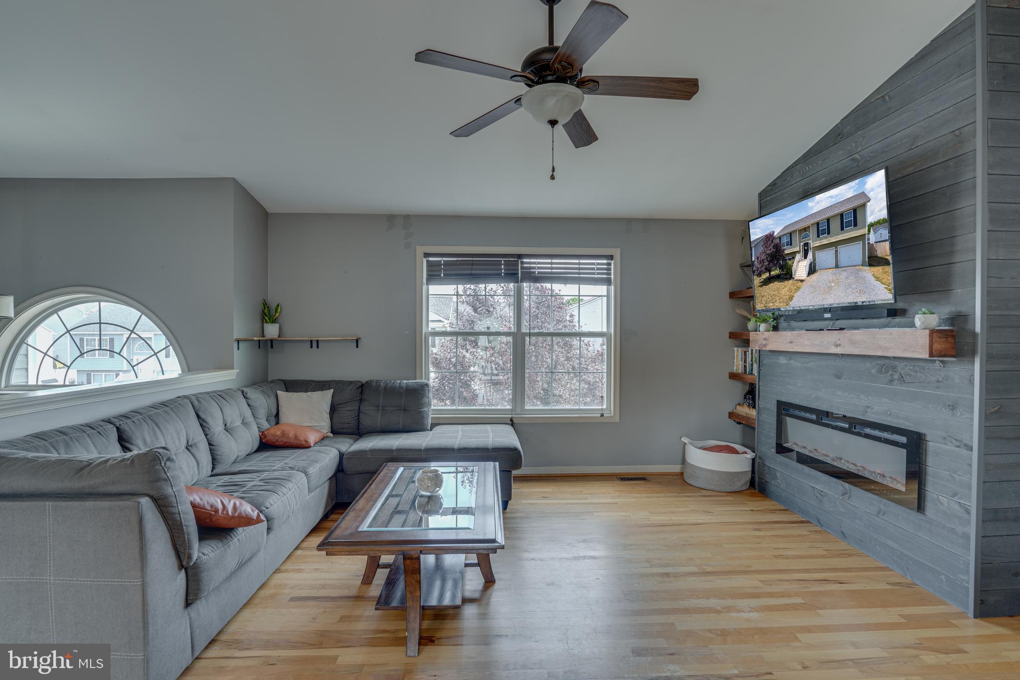 INWOOD VILLAGE - Residential