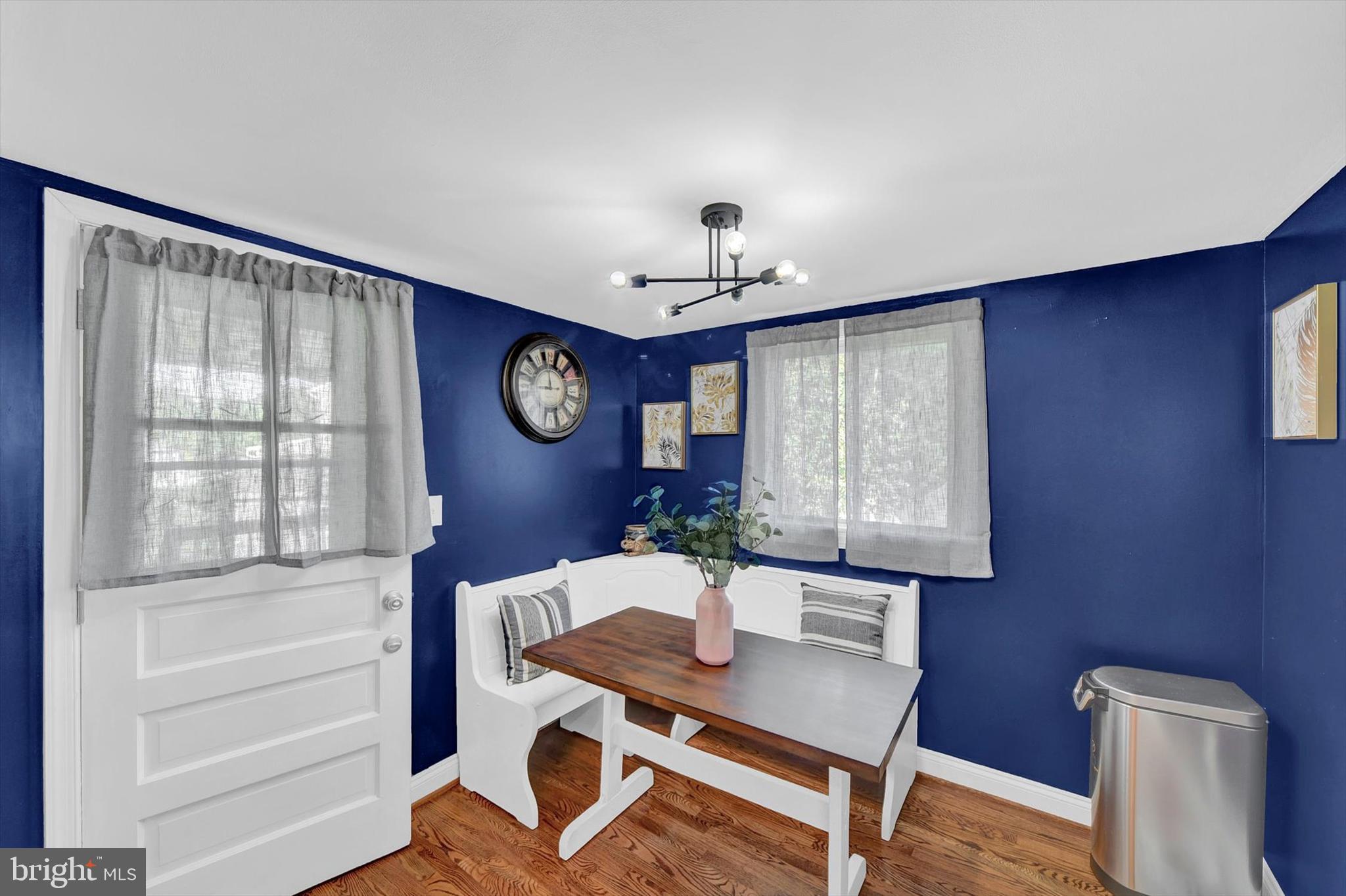 ROSEDALE MANOR - Residential