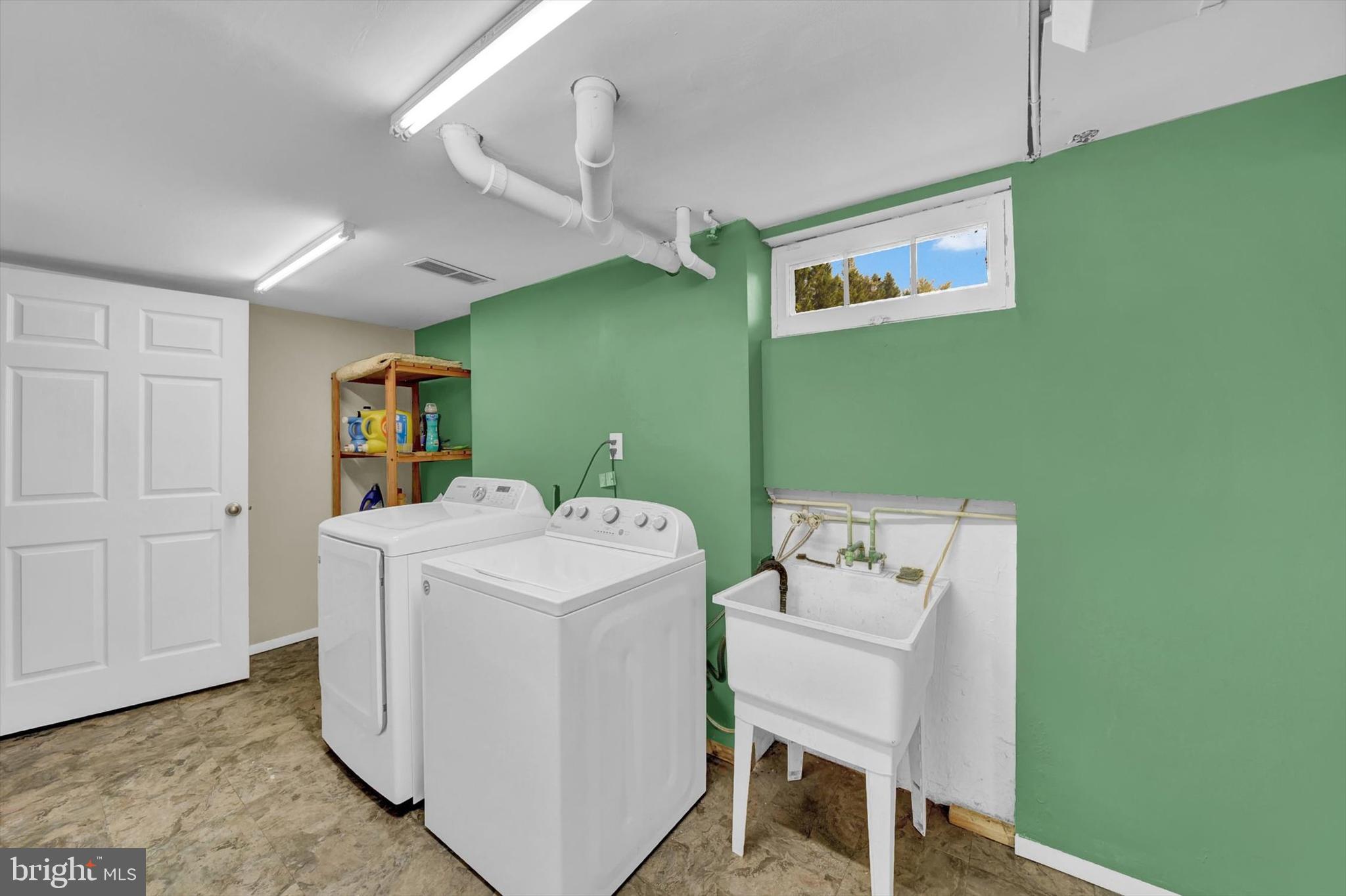 ROSEDALE MANOR - Residential