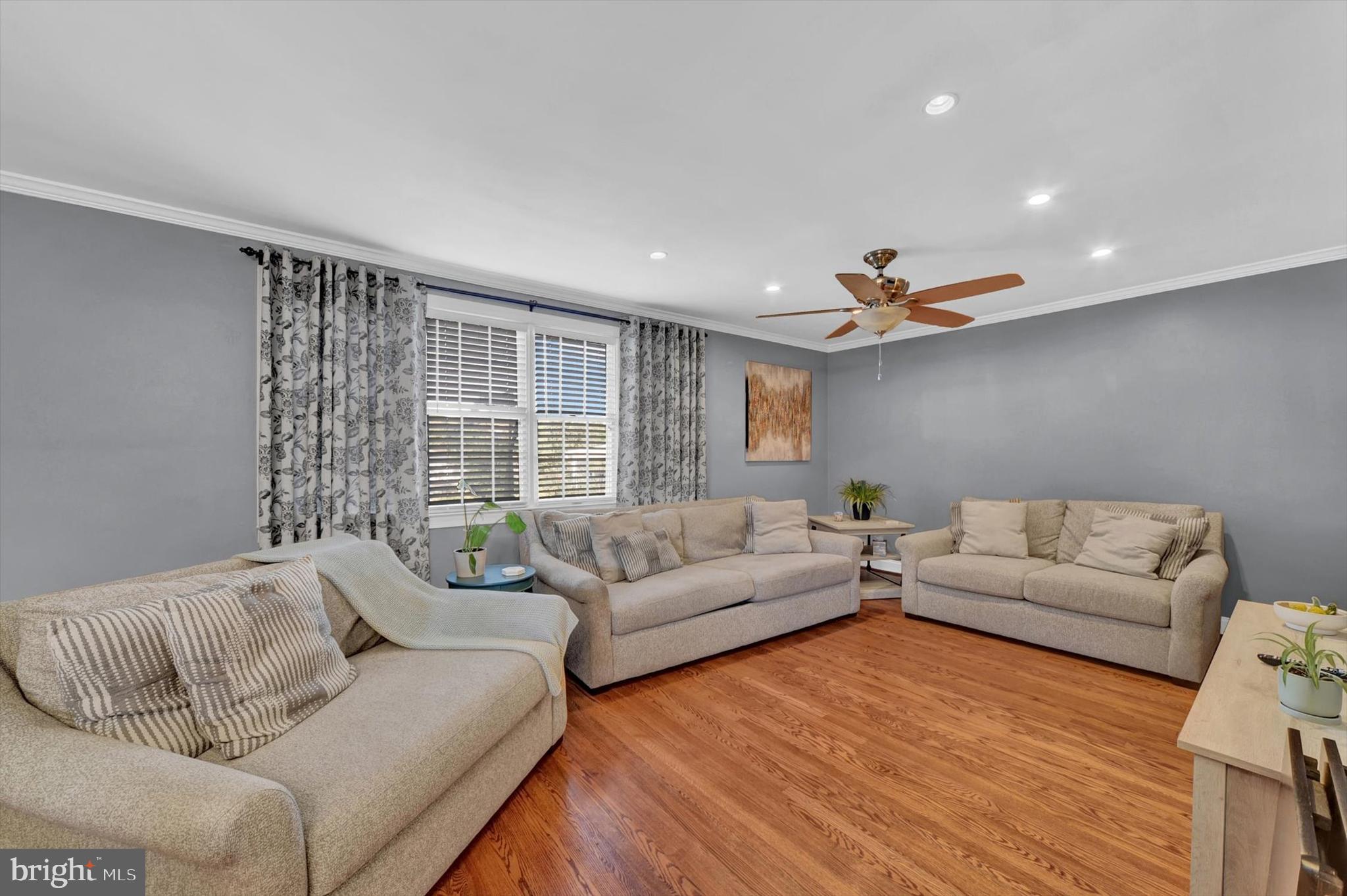 ROSEDALE MANOR - Residential