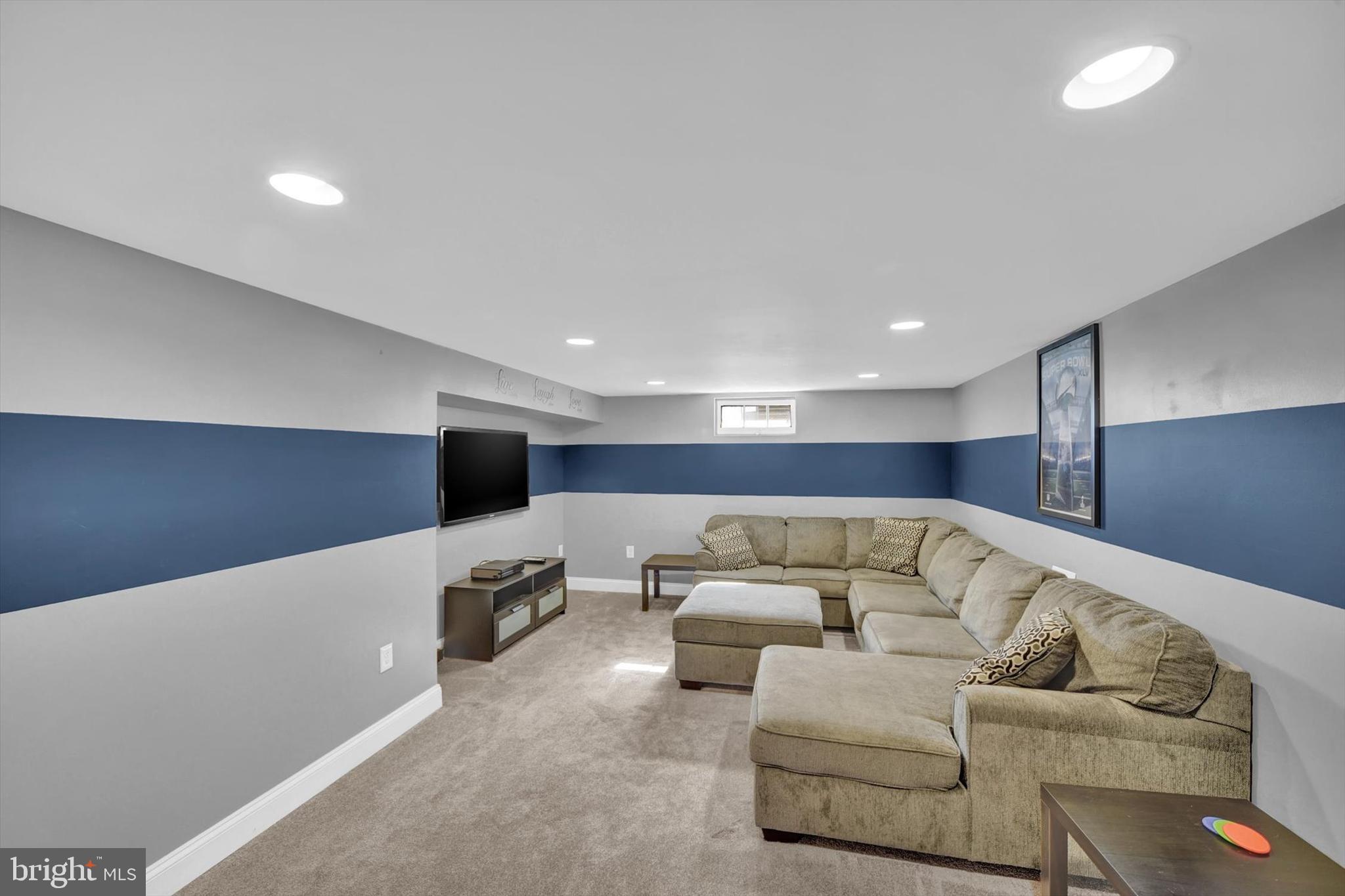 ROSEDALE MANOR - Residential