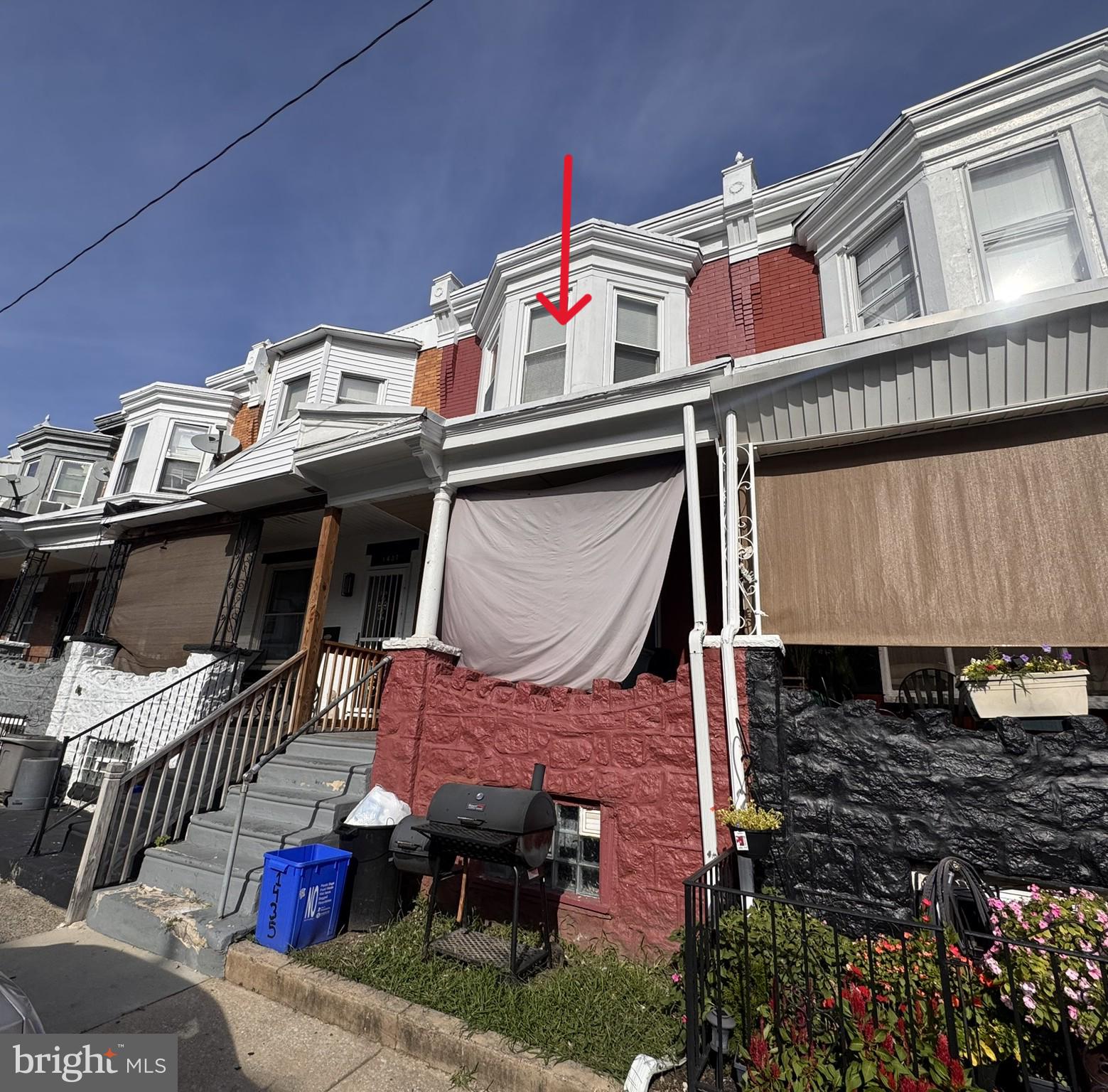 1435 N HOBART STREET