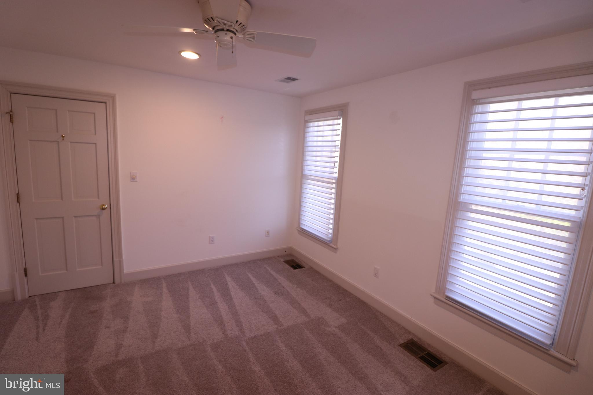 WILLET HEIGHTS - Residential Lease