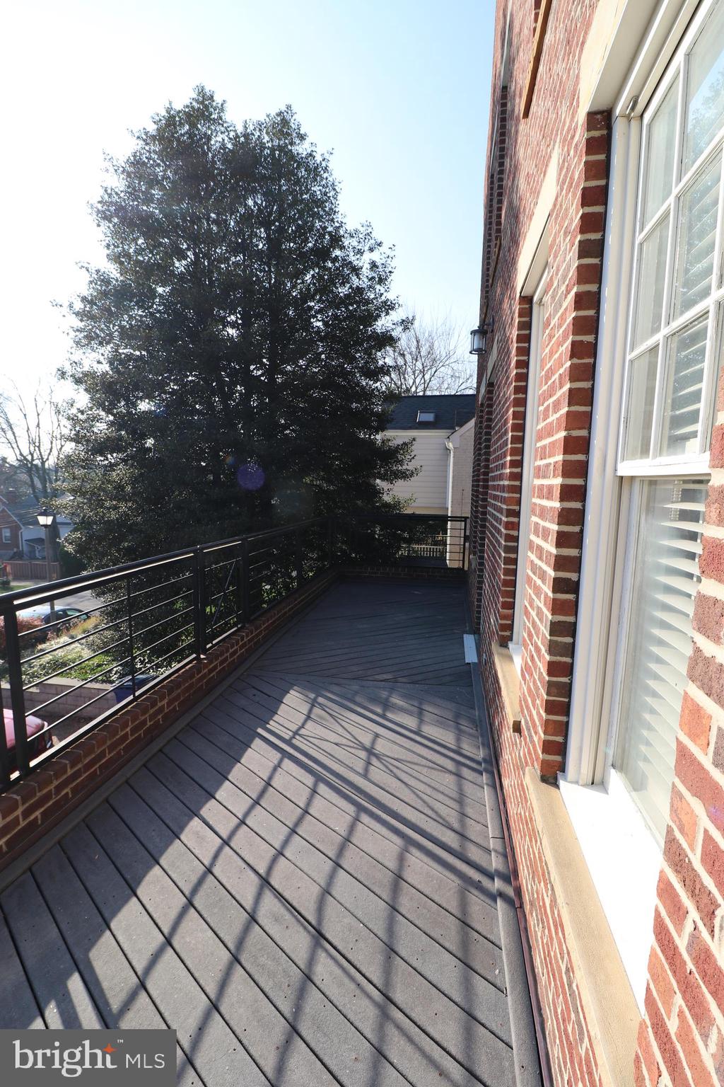 WILLET HEIGHTS - Residential Lease