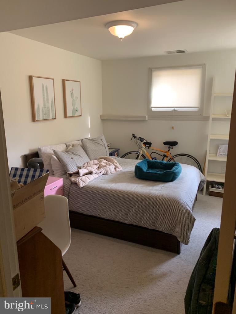 WILLET HEIGHTS - Residential Lease