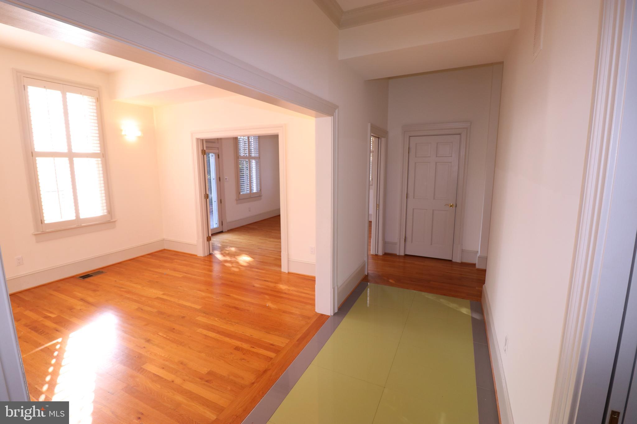 WILLET HEIGHTS - Residential Lease