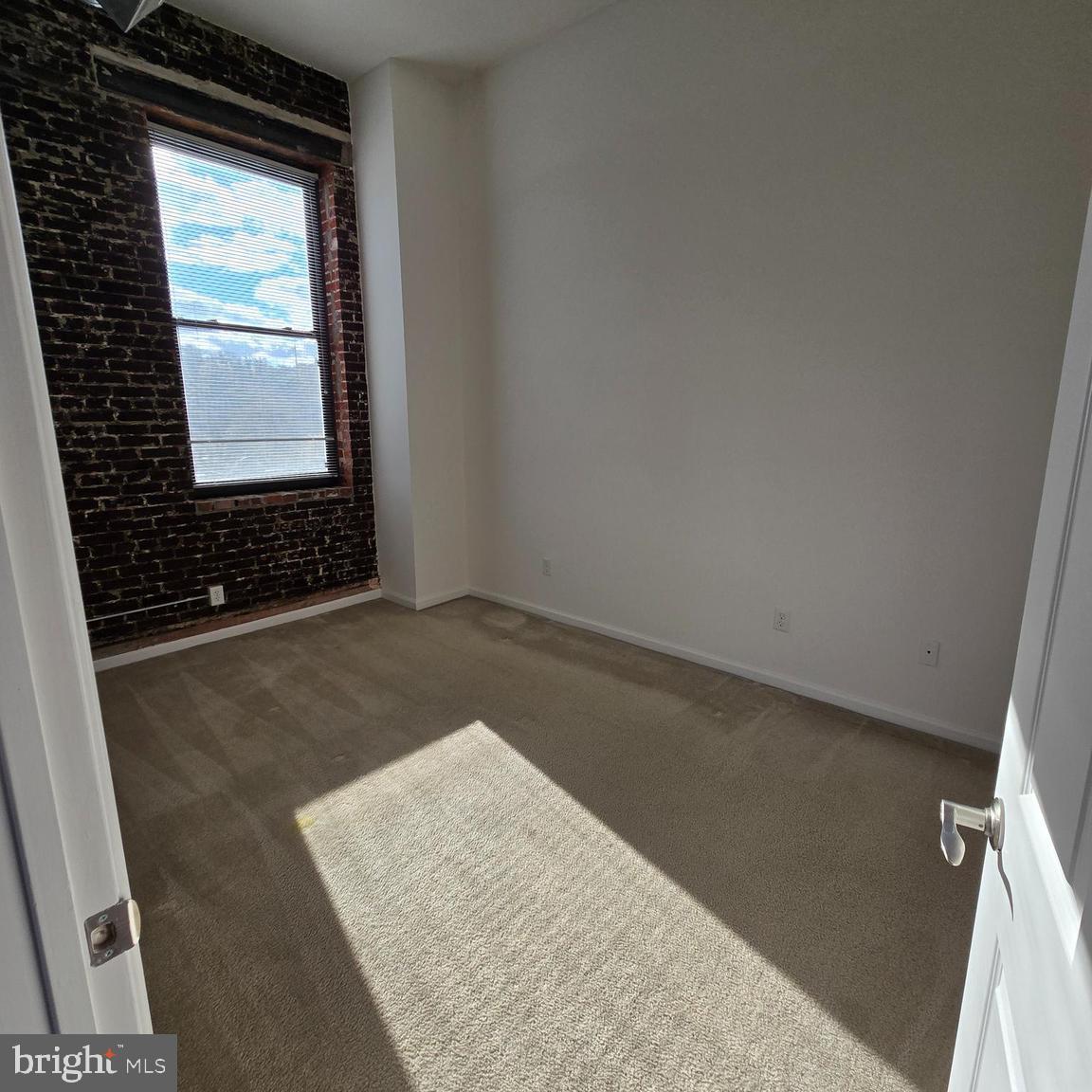 MANAYUNK - Residential Lease