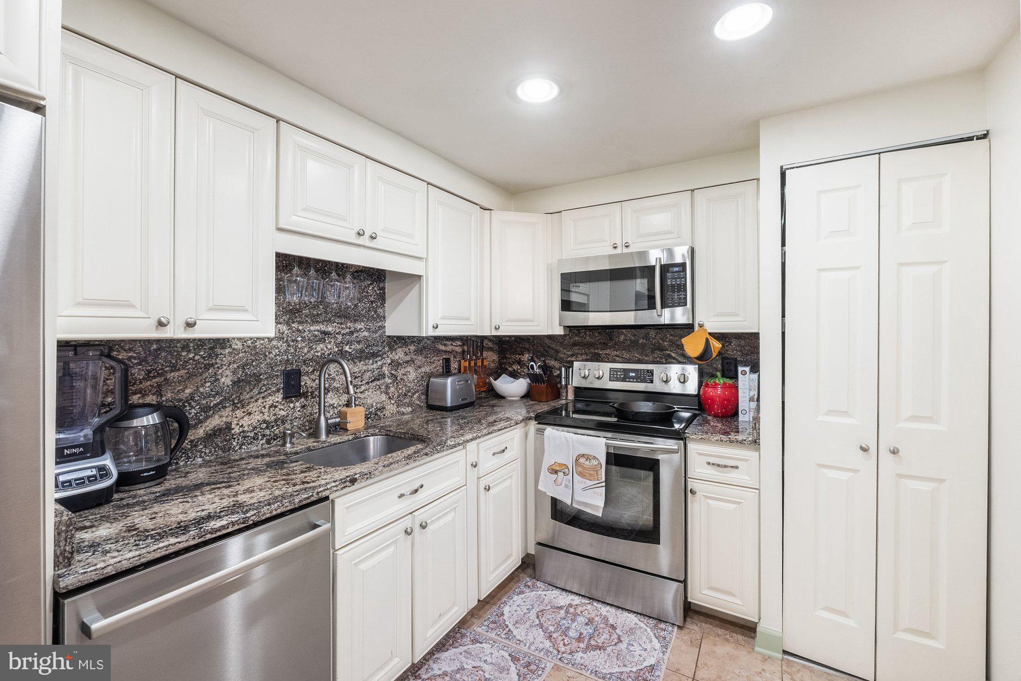 7651 TREMAYNE PLACE 207