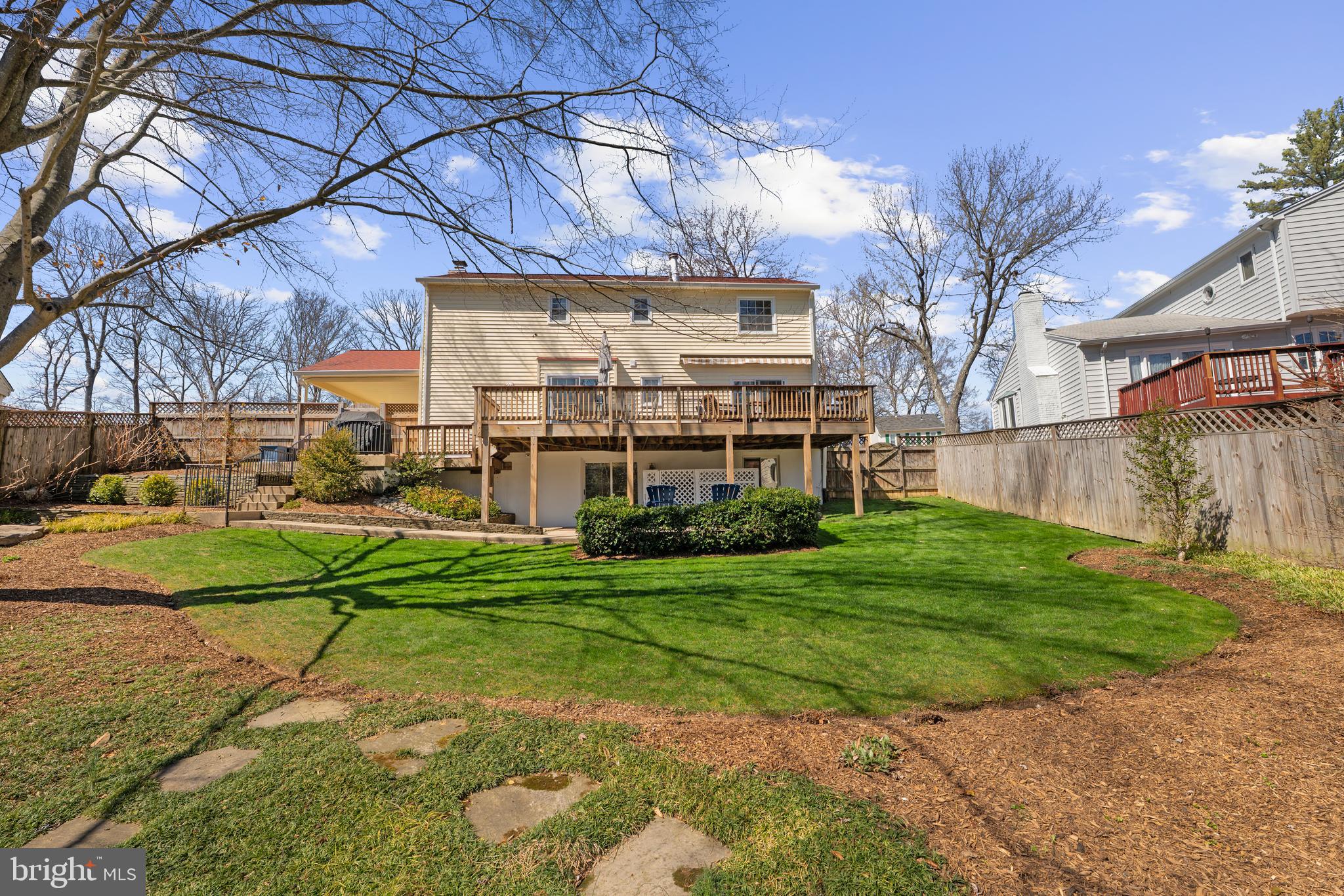 BURKE STATION SQUARE - Residential