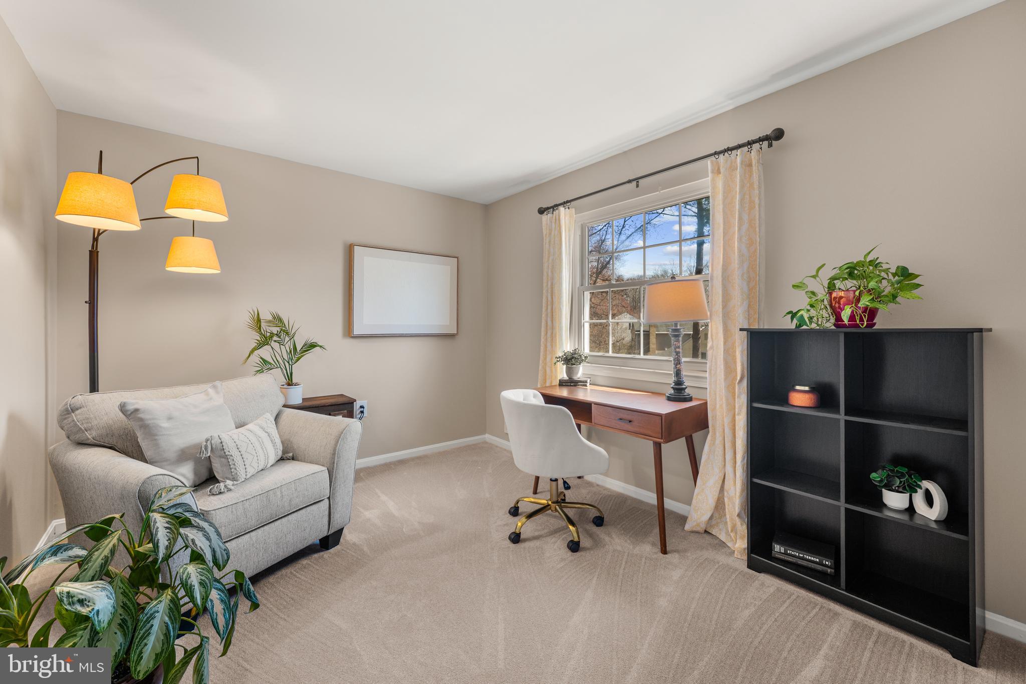 BURKE STATION SQUARE - Residential