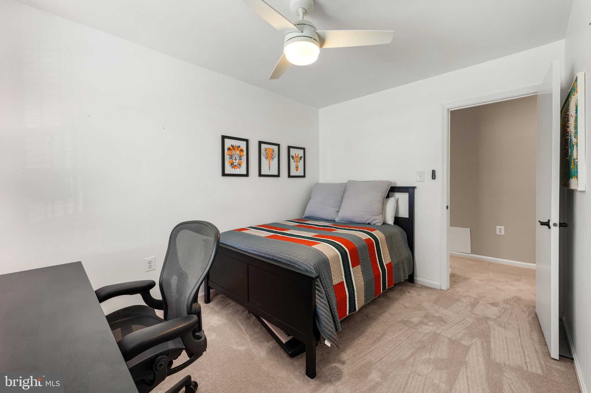 BURKE STATION SQUARE - Residential