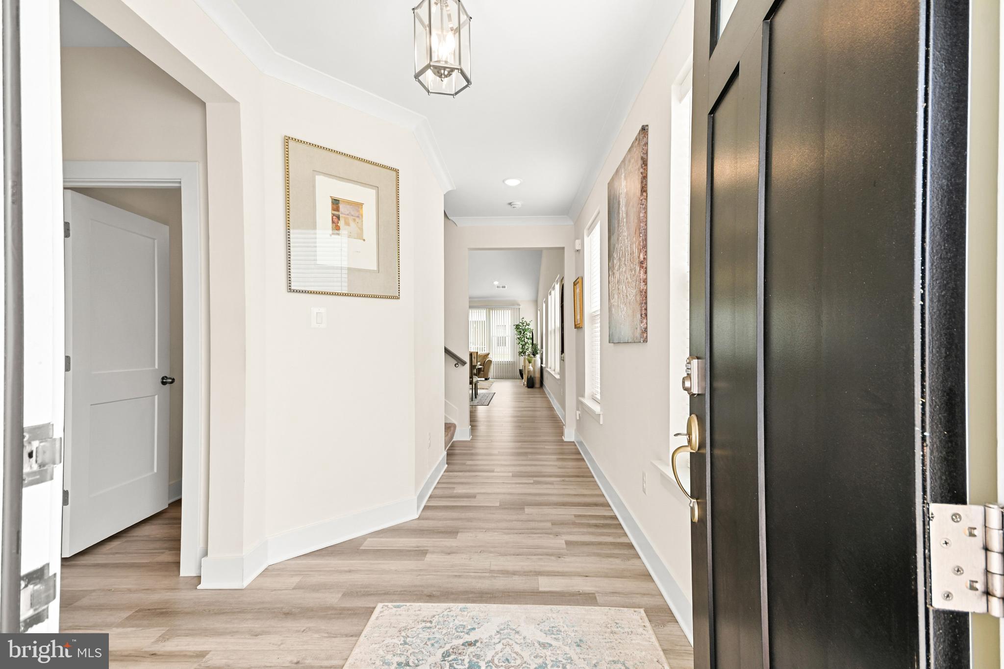 19 BROOMSEDGE LANE
