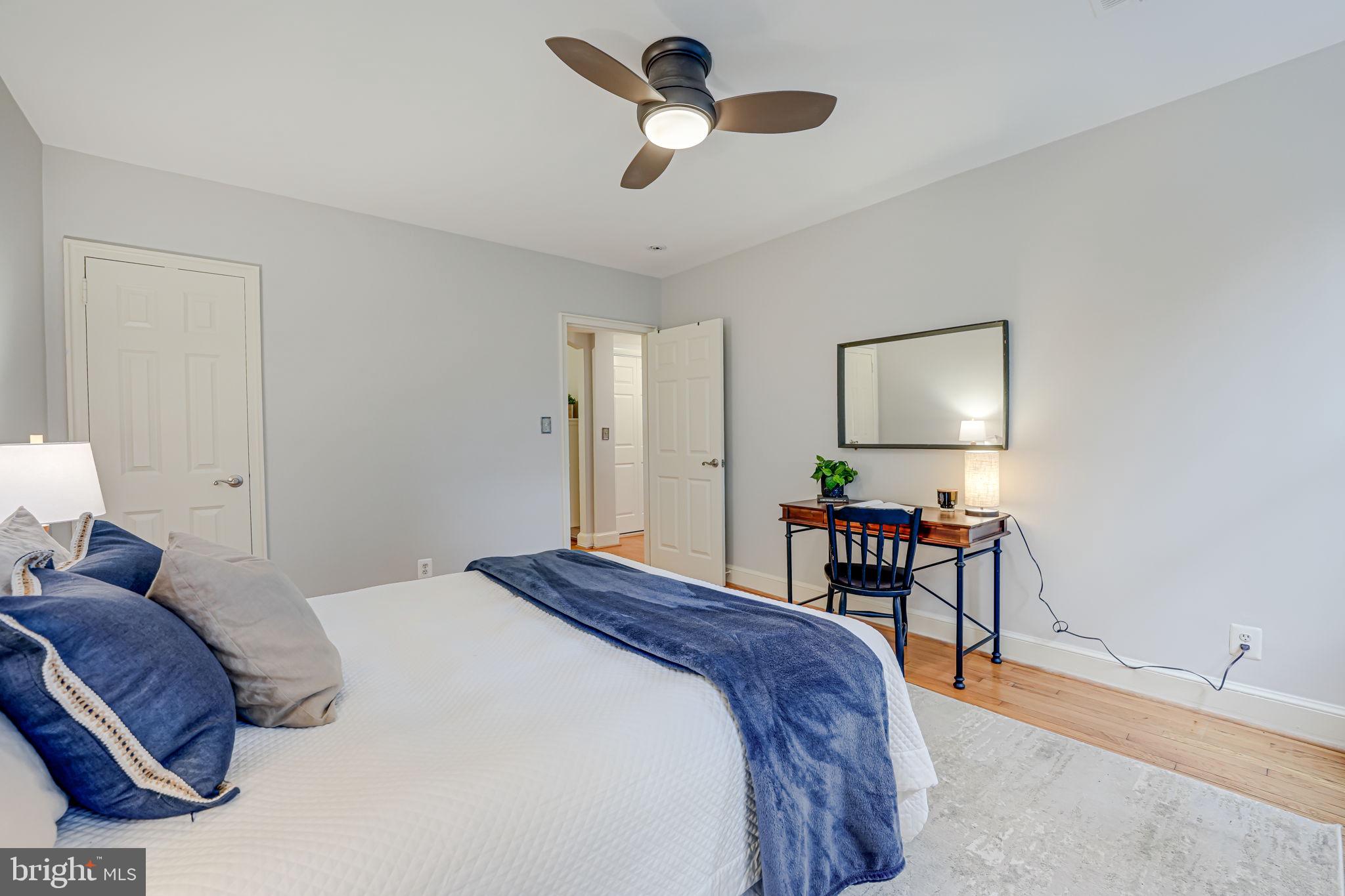 ROSEMONT STATION - Residential