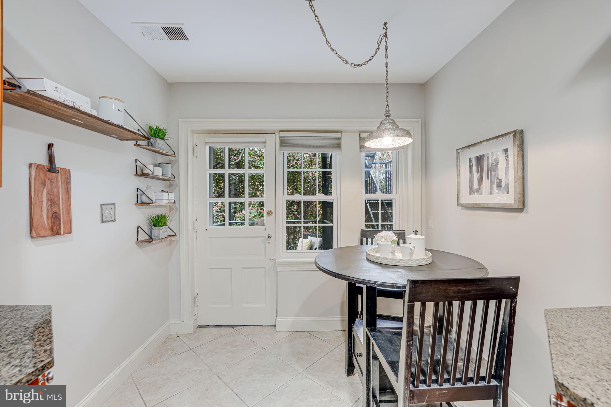 ROSEMONT STATION - Residential