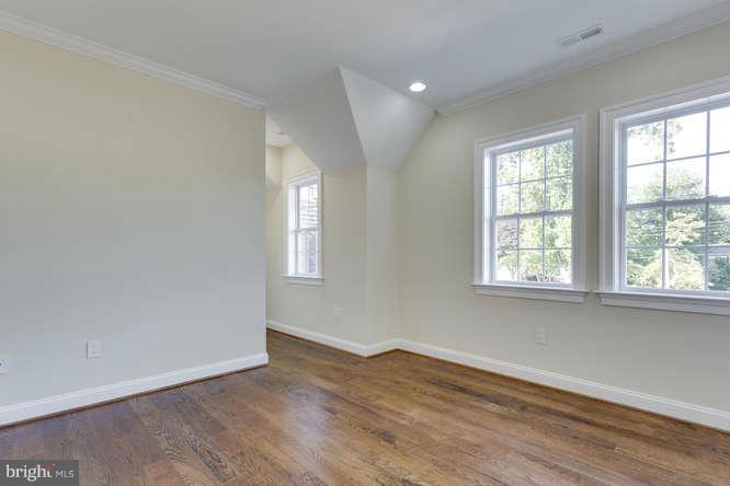 SPRING LAKE - Residential