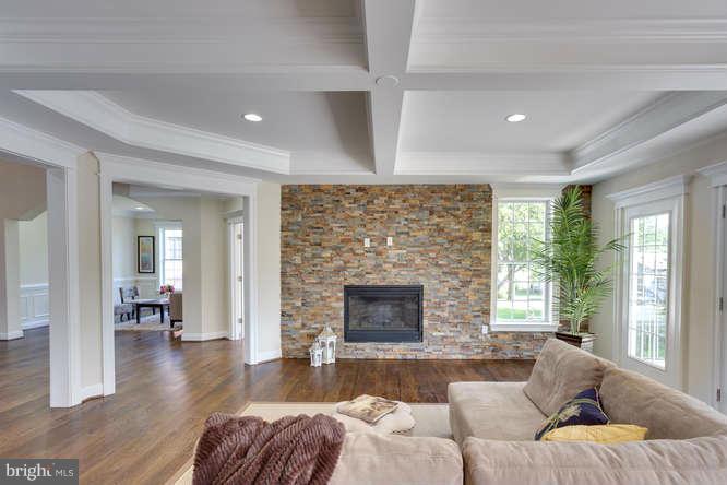 SPRING LAKE - Residential