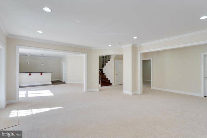 SPRING LAKE - Residential