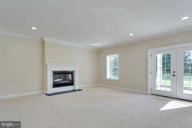 SPRING LAKE - Residential