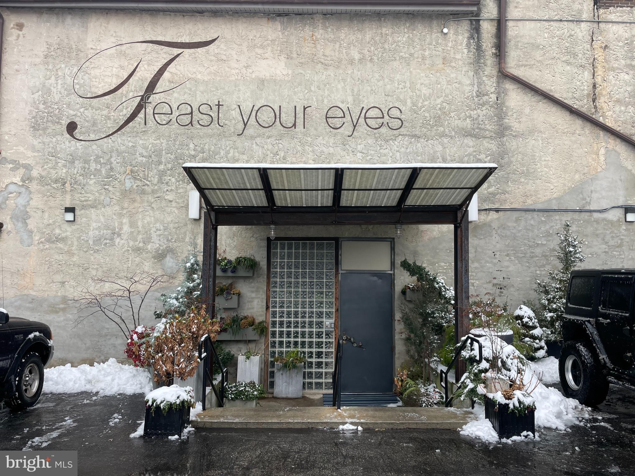 FISHTOWN - Commercial Sale