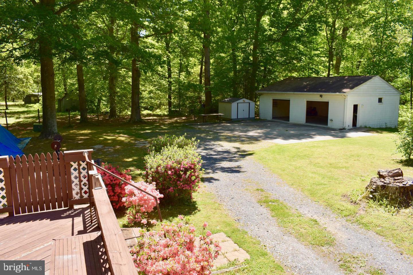 WINDMILL POINT - Residential Lease