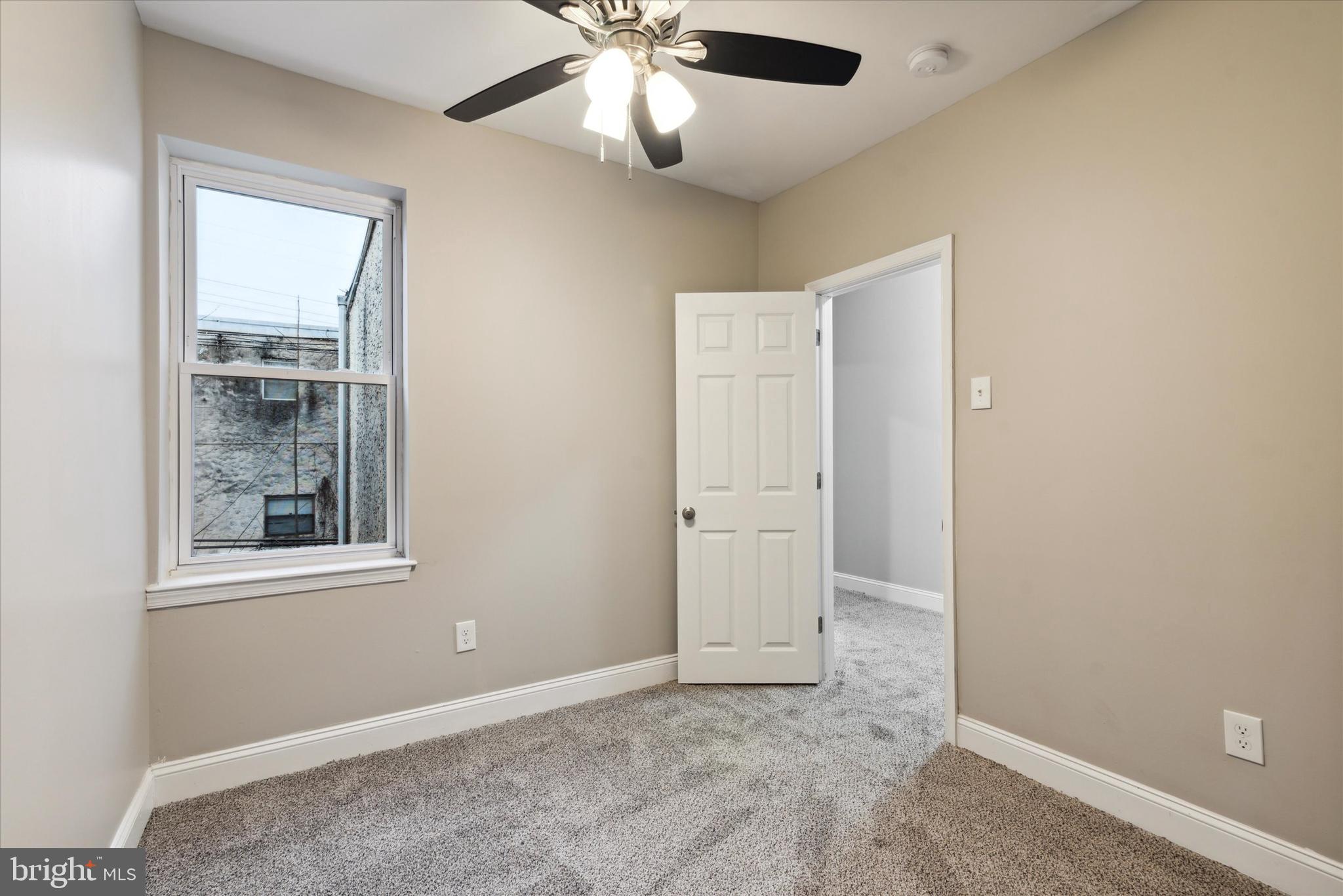 ELMWOOD PARK - Residential