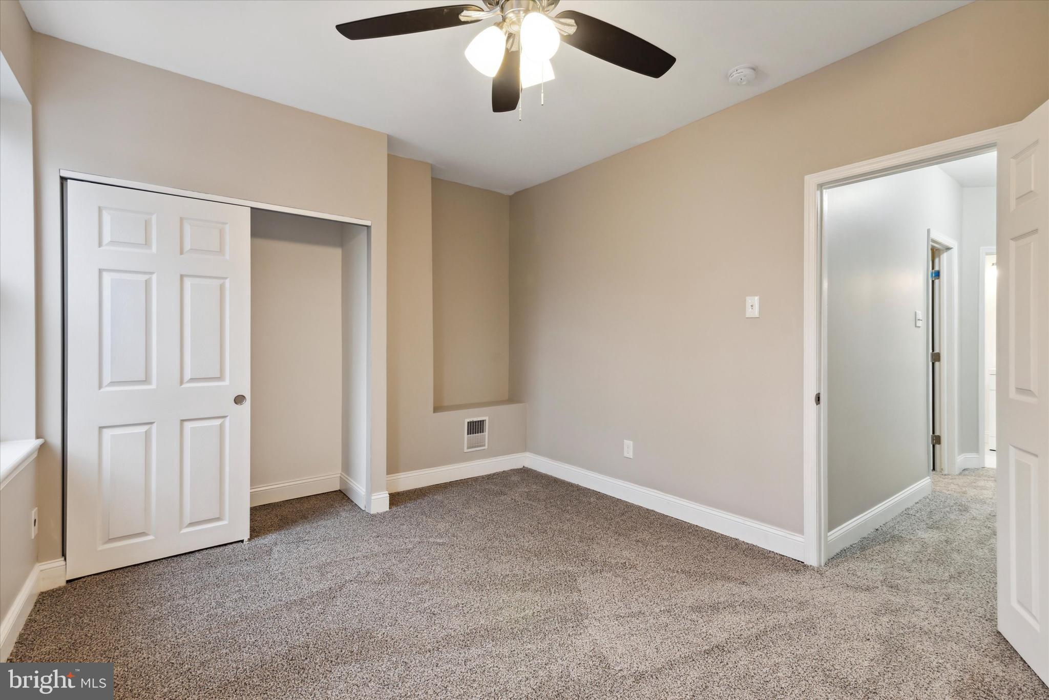 ELMWOOD PARK - Residential