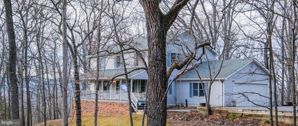 Photo of 143 Cardinal Wind Drive, FRONT ROYAL, VA 22630 (MLS # VAWR2013132)