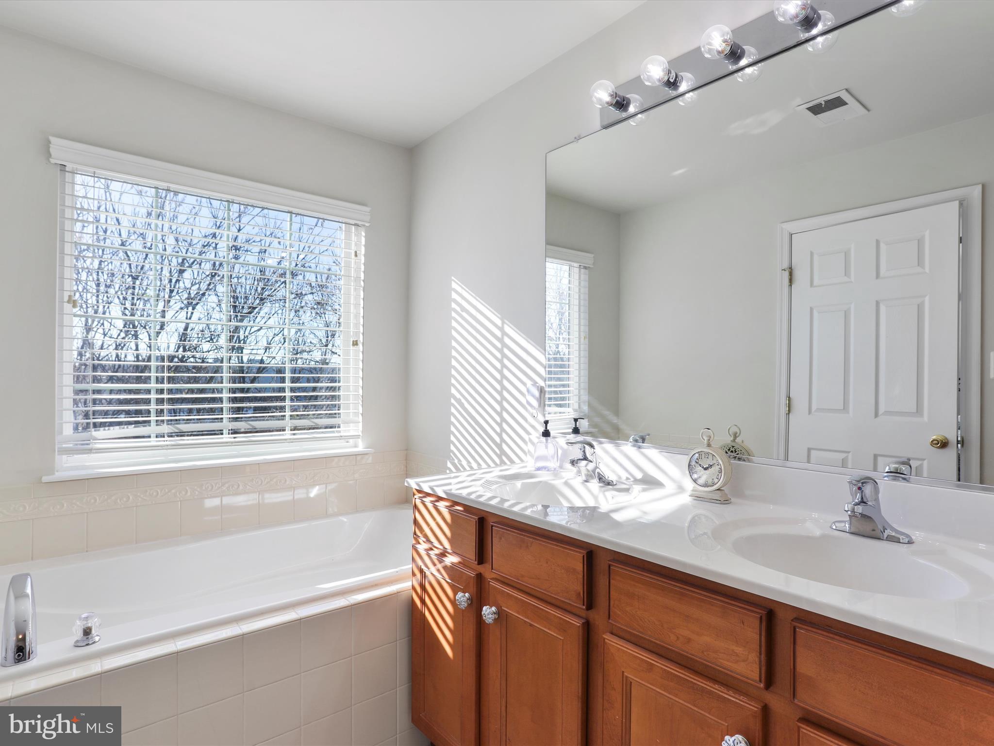 LIBERTY RUN - Residential