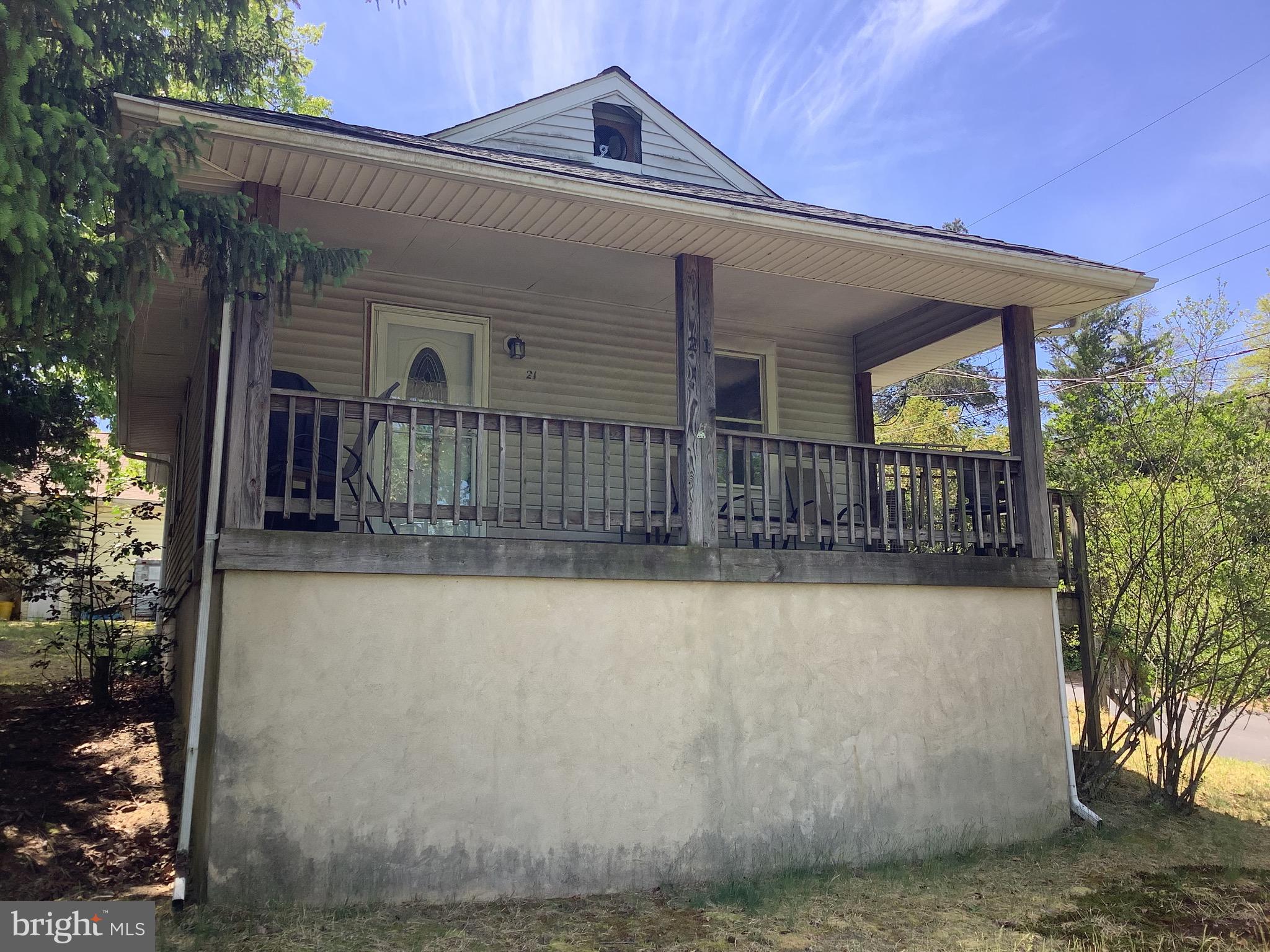 21 DAVIS AVENUE