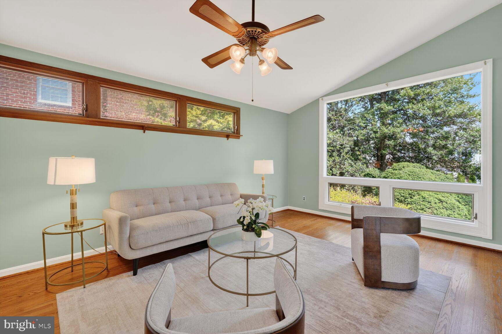 2633 N FLORIDA STREET