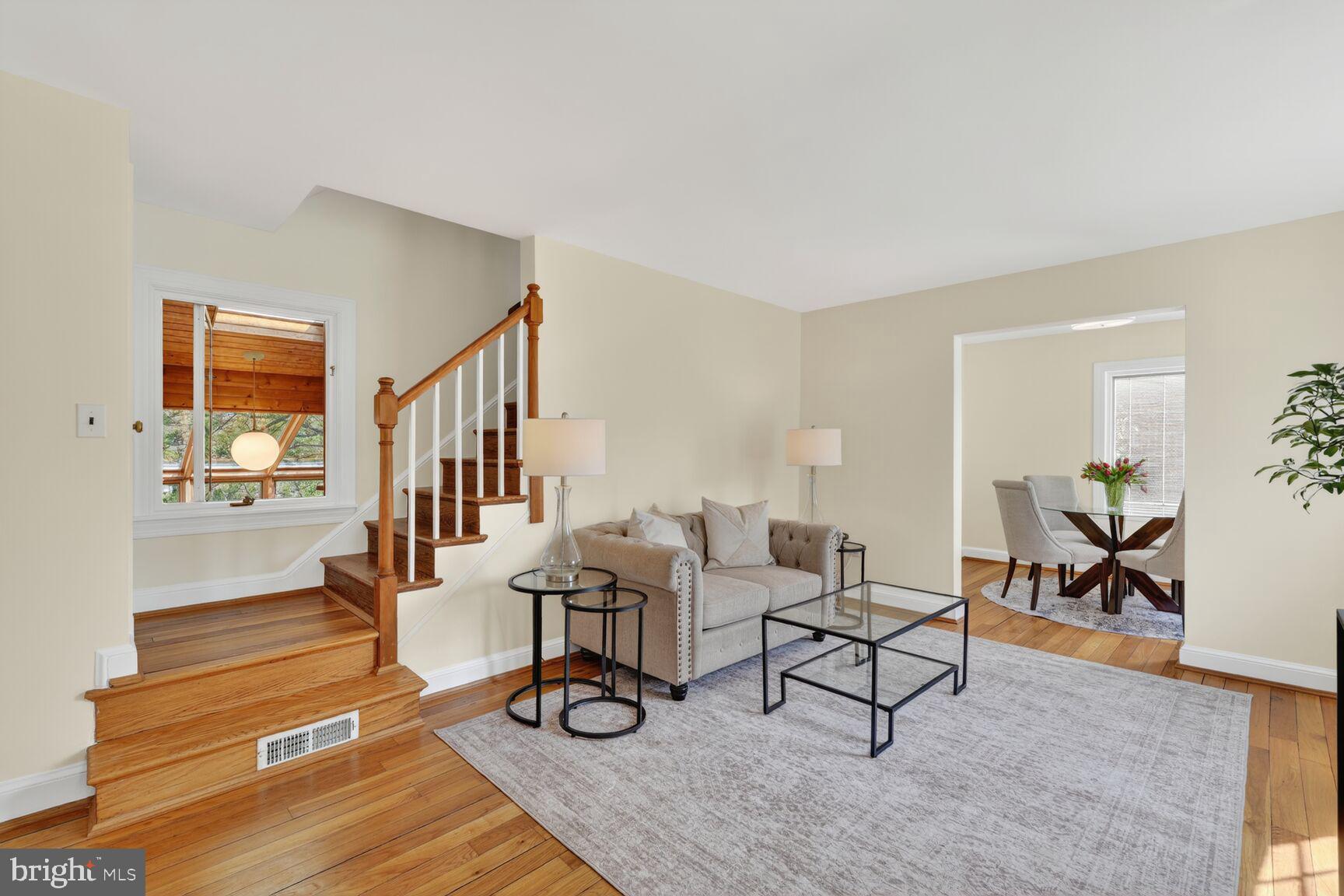 2633 N FLORIDA STREET