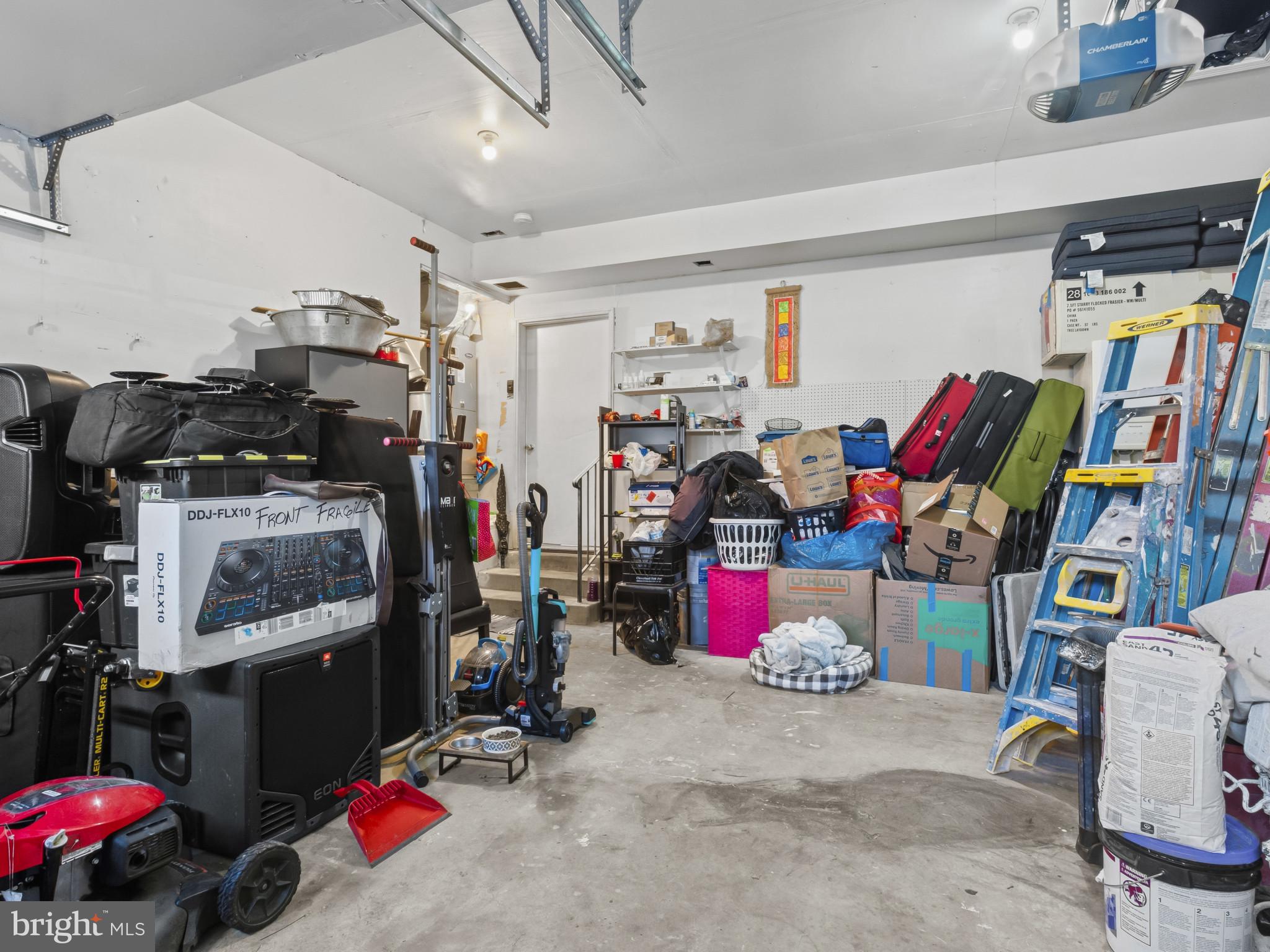 FOX RUN ESTATES - Residential