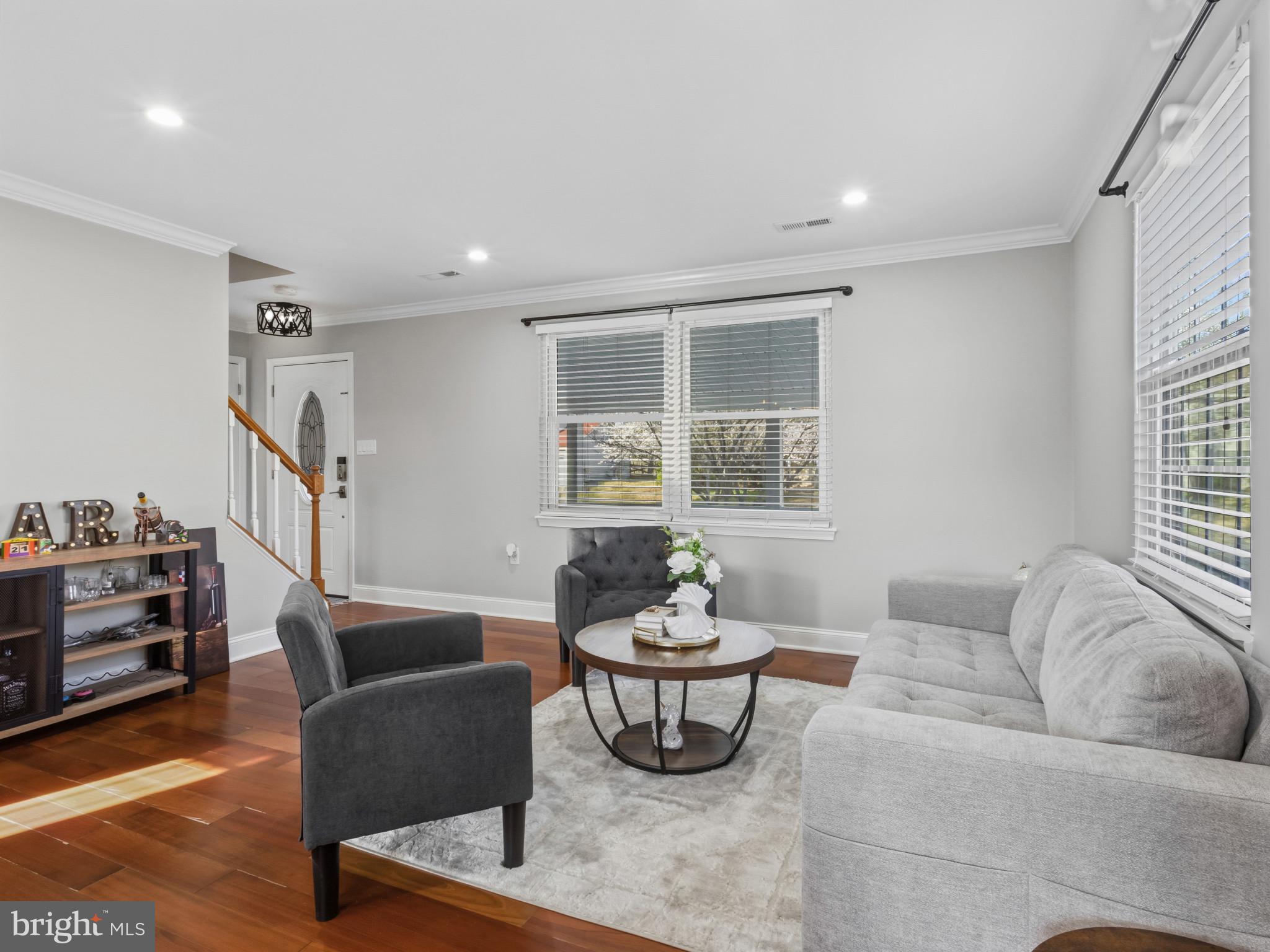 FOX RUN ESTATES - Residential