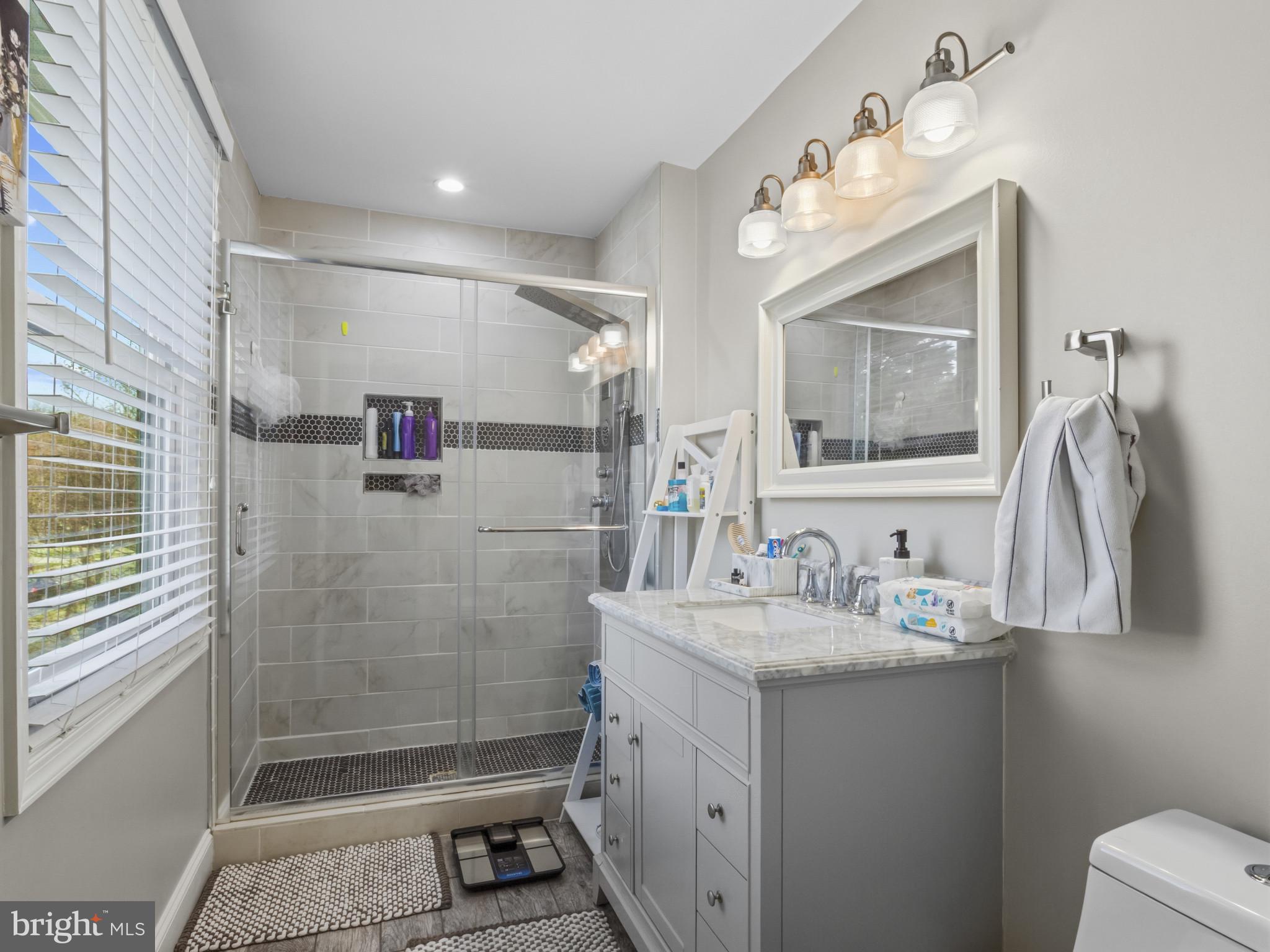 FOX RUN ESTATES - Residential