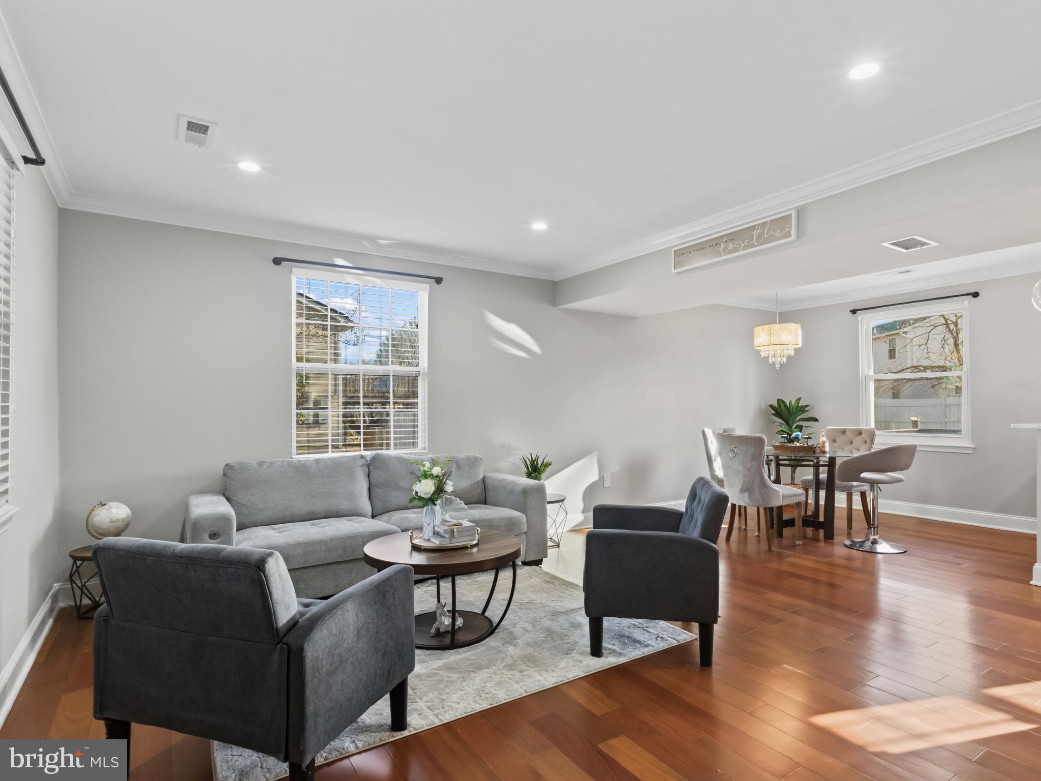 FOX RUN ESTATES - Residential