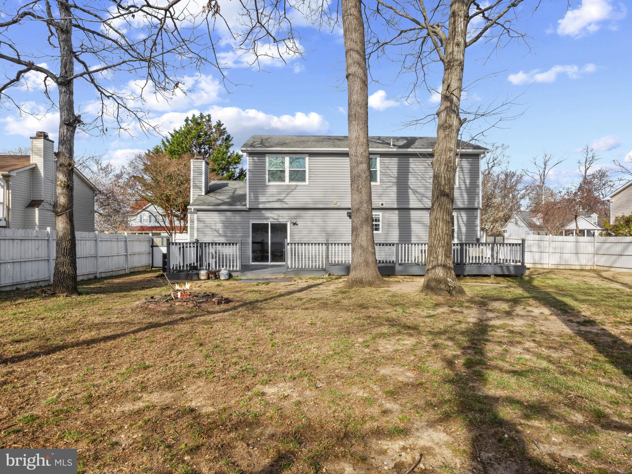 FOX RUN ESTATES - Residential