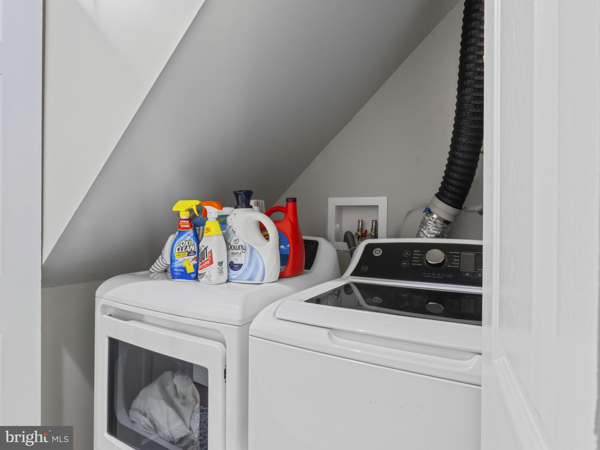 FOX RUN ESTATES - Residential