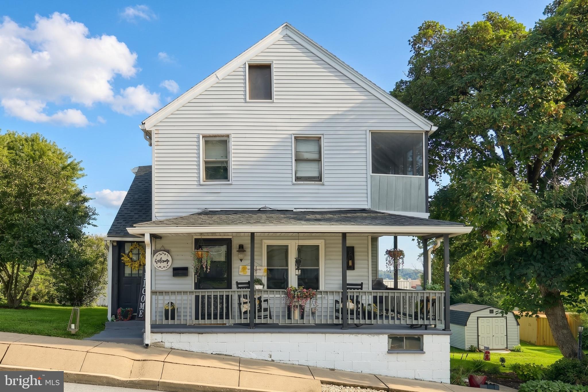 711 S FRONT STREET