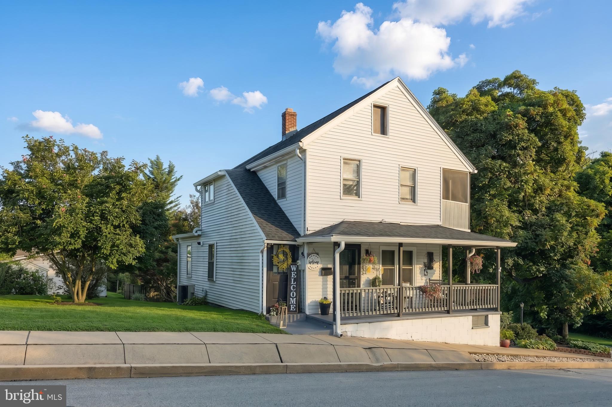 711 S FRONT STREET