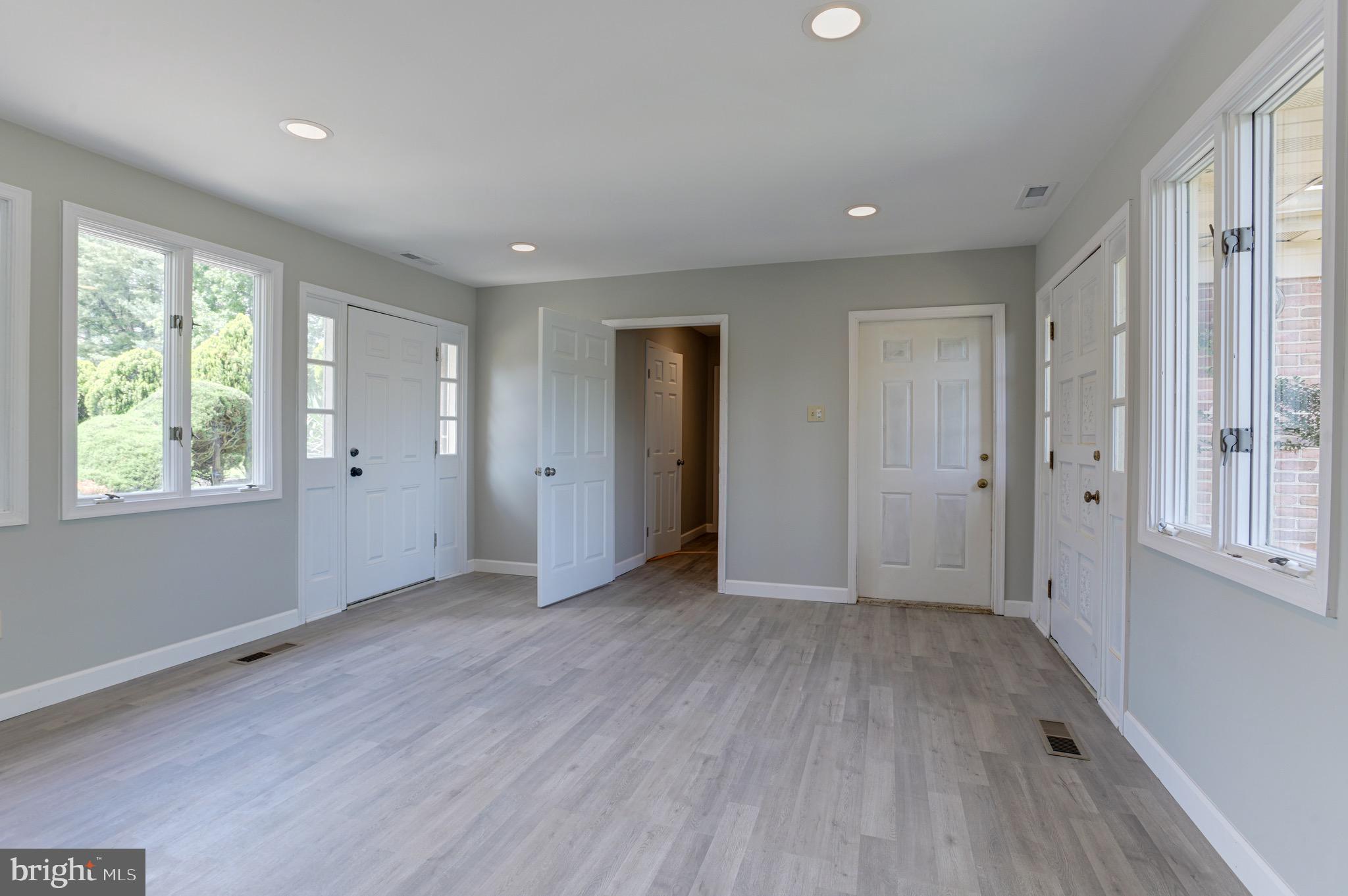 MERRY GO ROUND FARM - Residential
