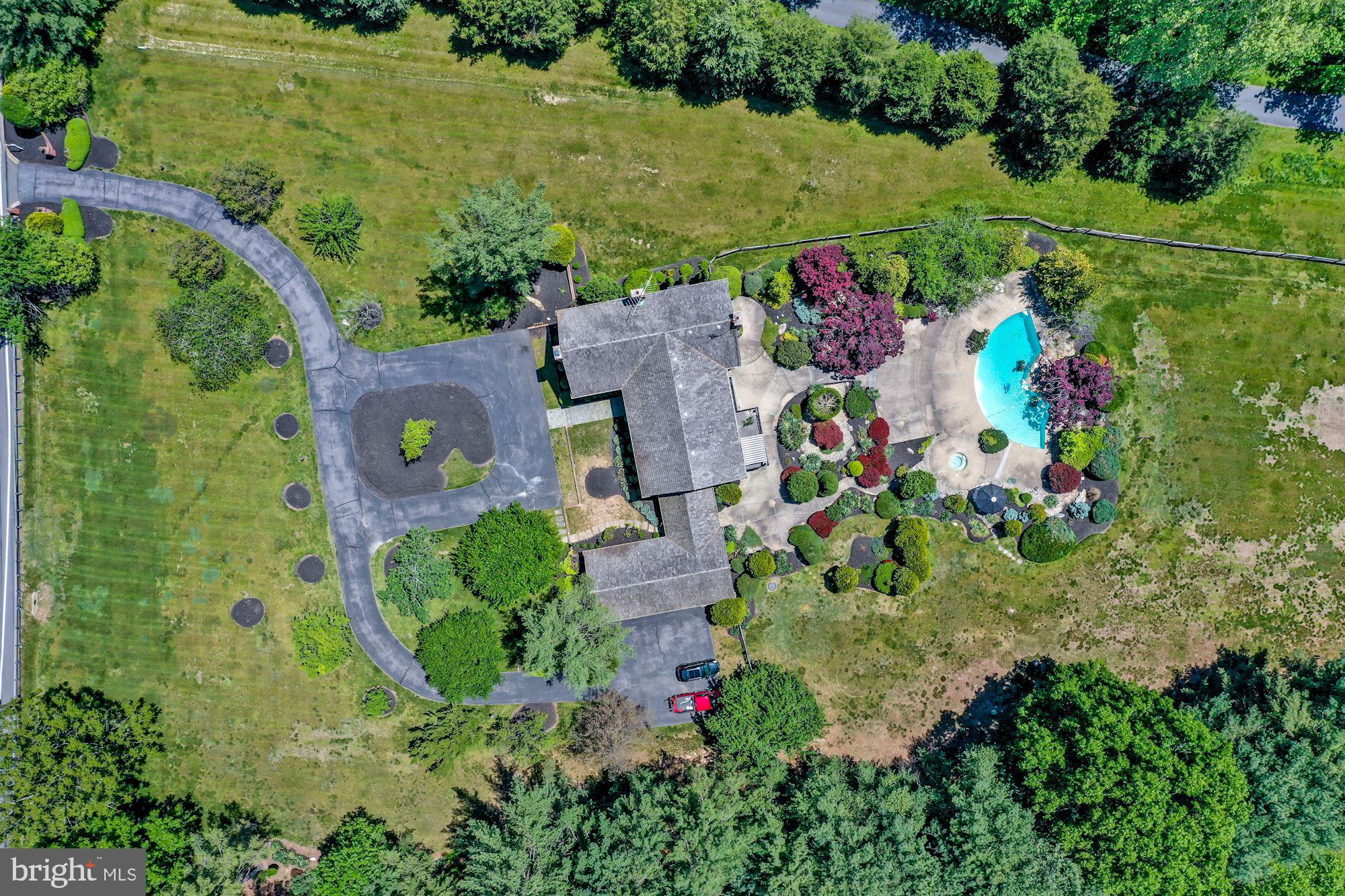 MERRY GO ROUND FARM - Residential